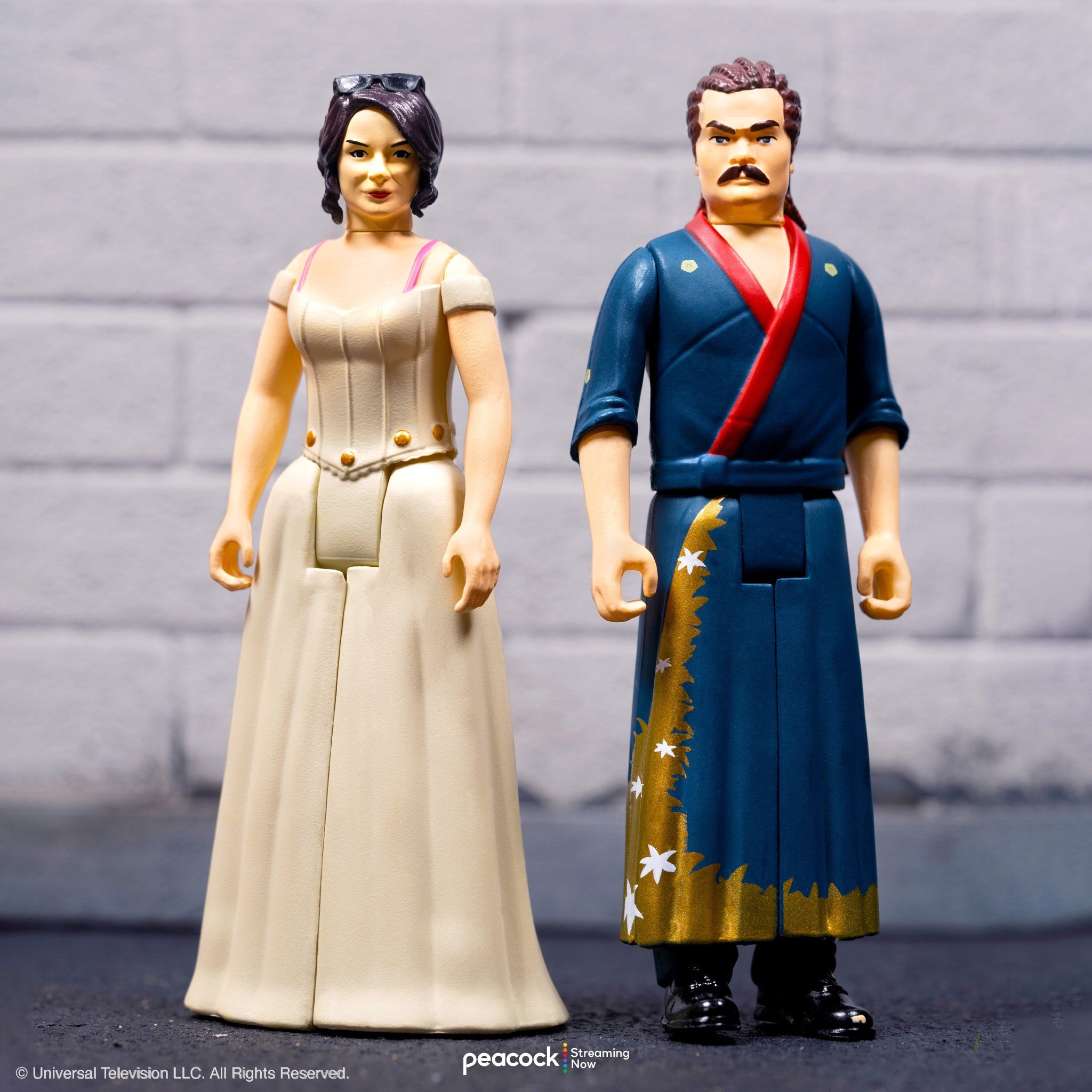 Super7 Parks Recreation Ron Tammy figurine set 2