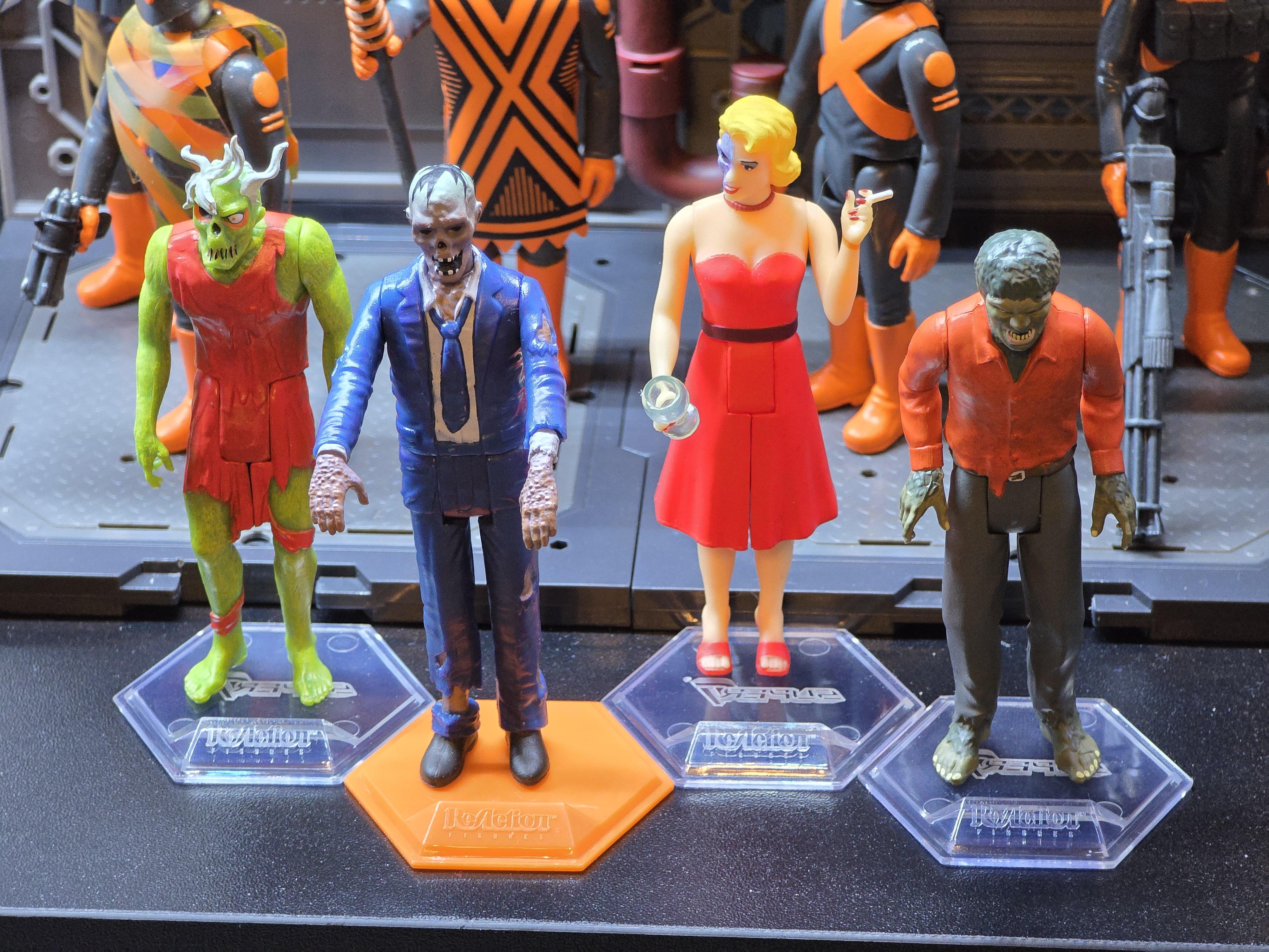 Super7 ReAction Stands set 10 suporturi figurine transparente