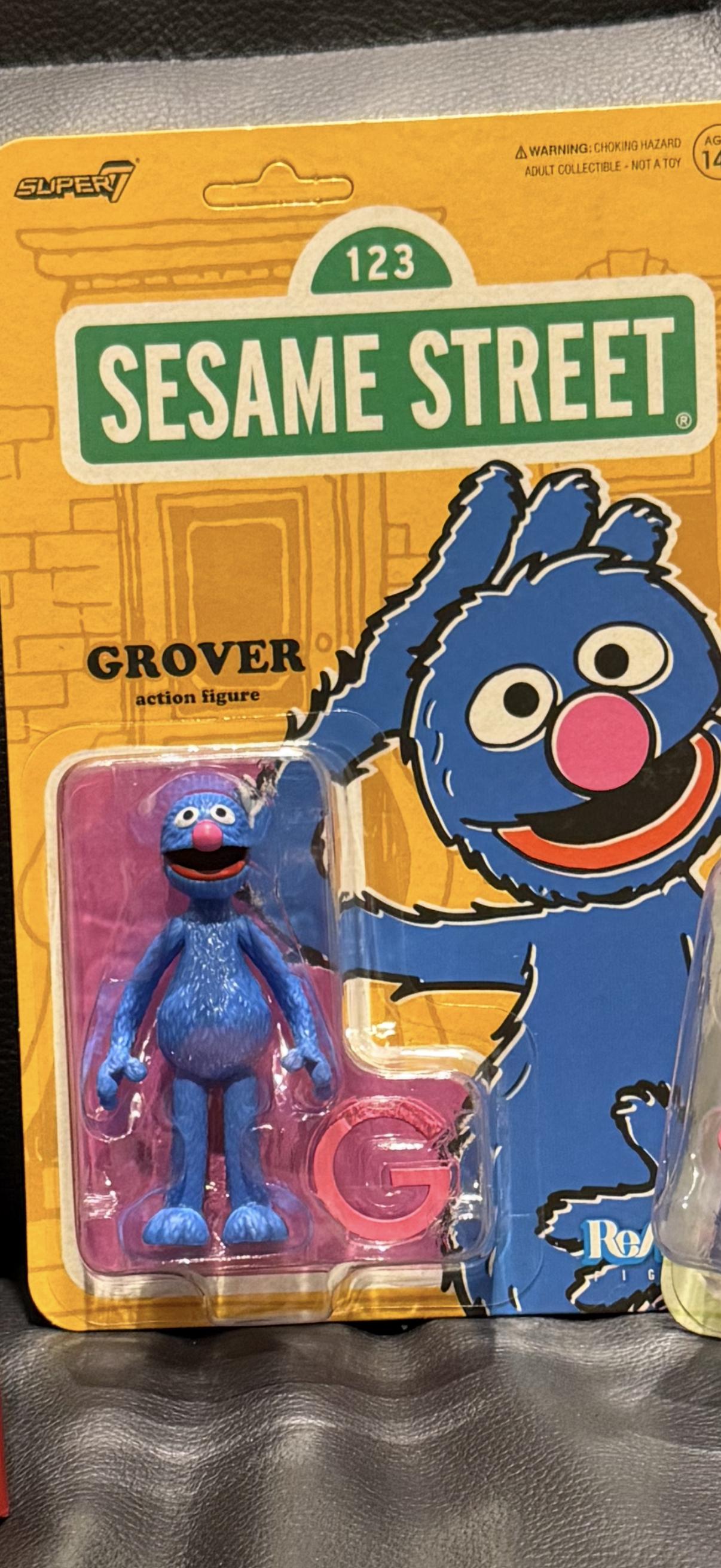 Super7 Sesame Street ReAction Grover figurina 9,5 cm litera G