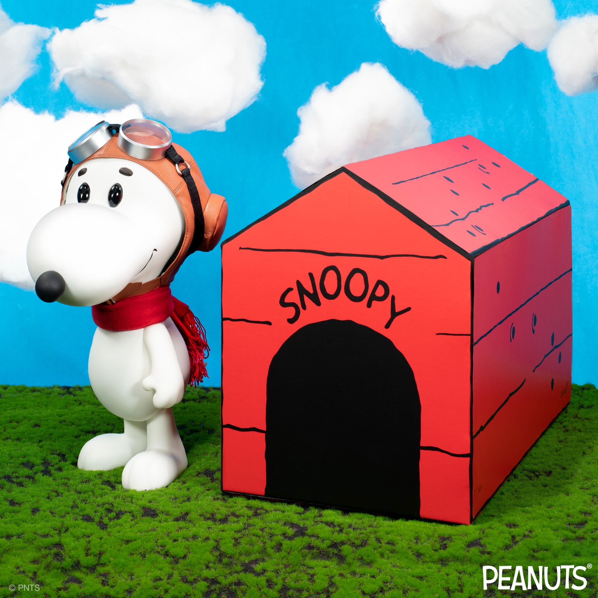 Super7 SuperSize Snoopy Flying Ace figurina 30 cm Doghouse