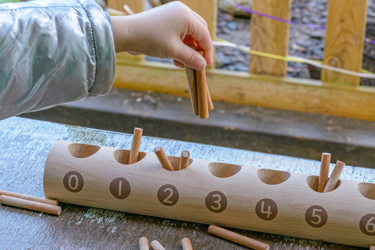 Yellow Door Natural Counting Log bustean numaratoare lemn 1-10