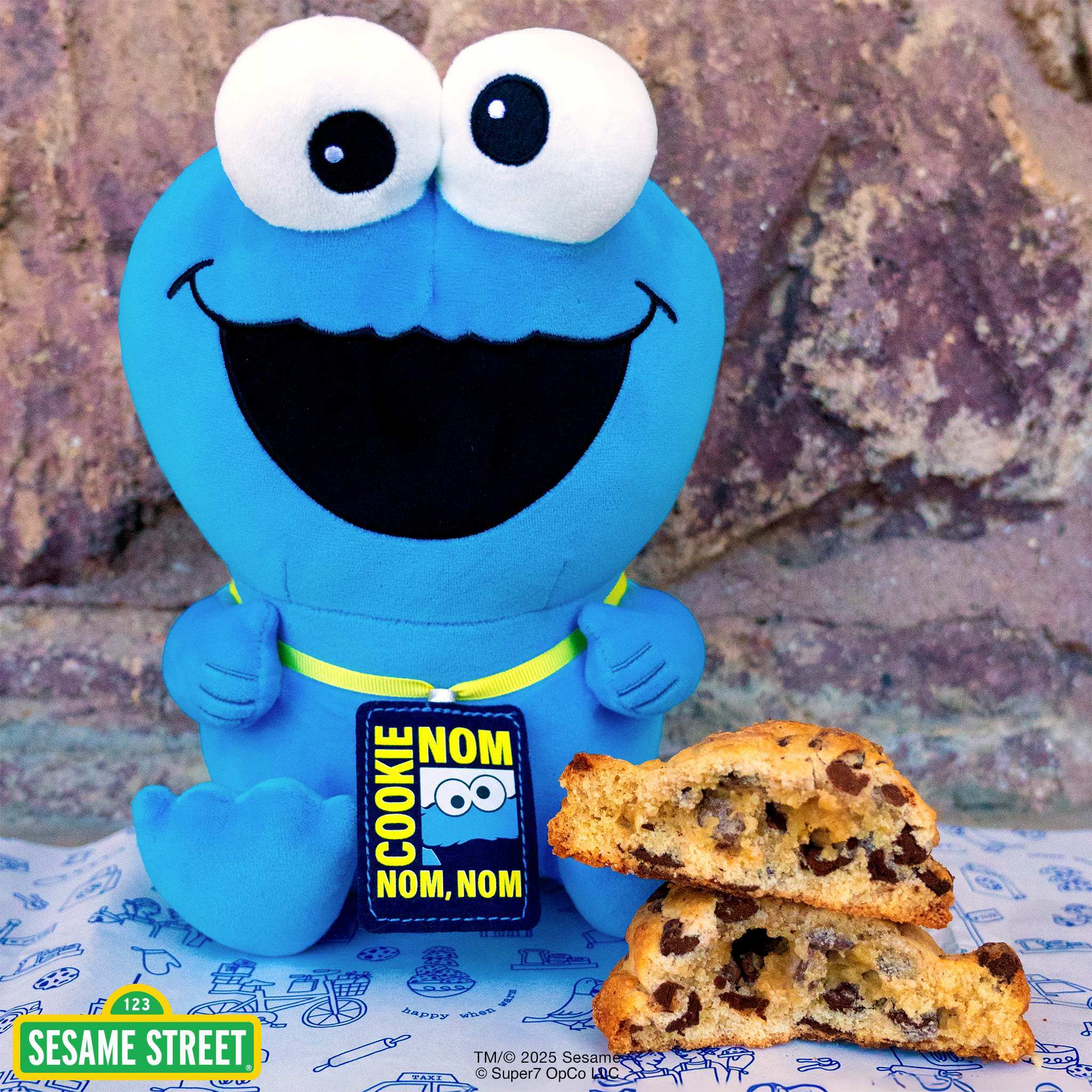 Super7 Sesame Street Cookie Monster plus 20 cm cu ecuson