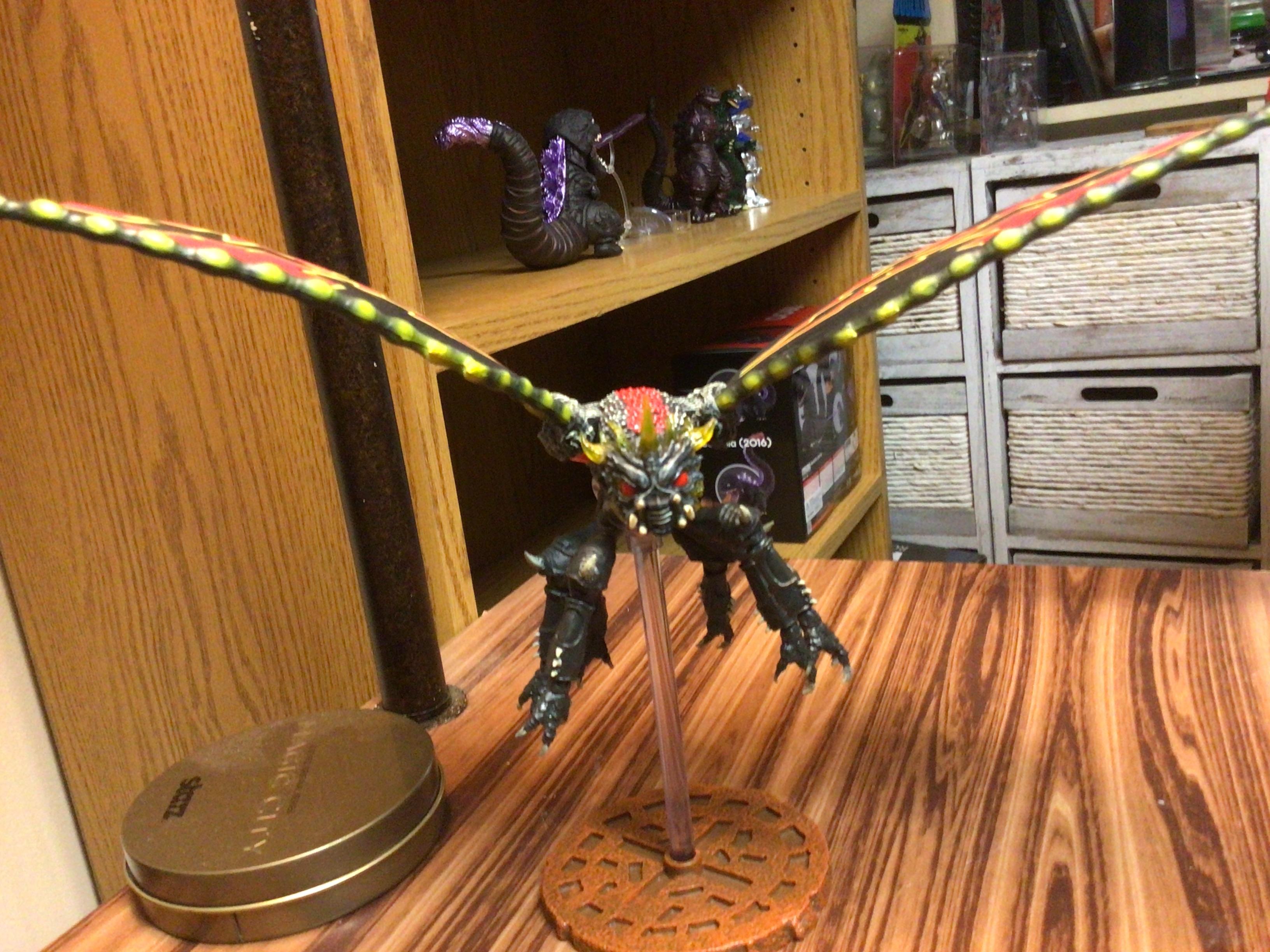 Super7 Toho ULTIMATES Battra 1992 figurina kaiju aripi