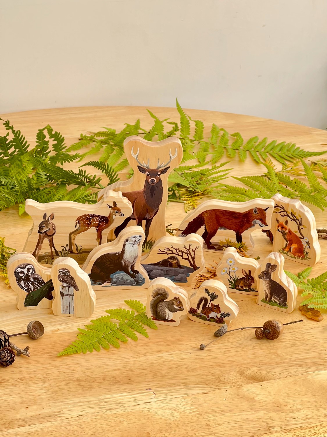 Yellow Door Woodland Animal Families animale lemn 12 piese