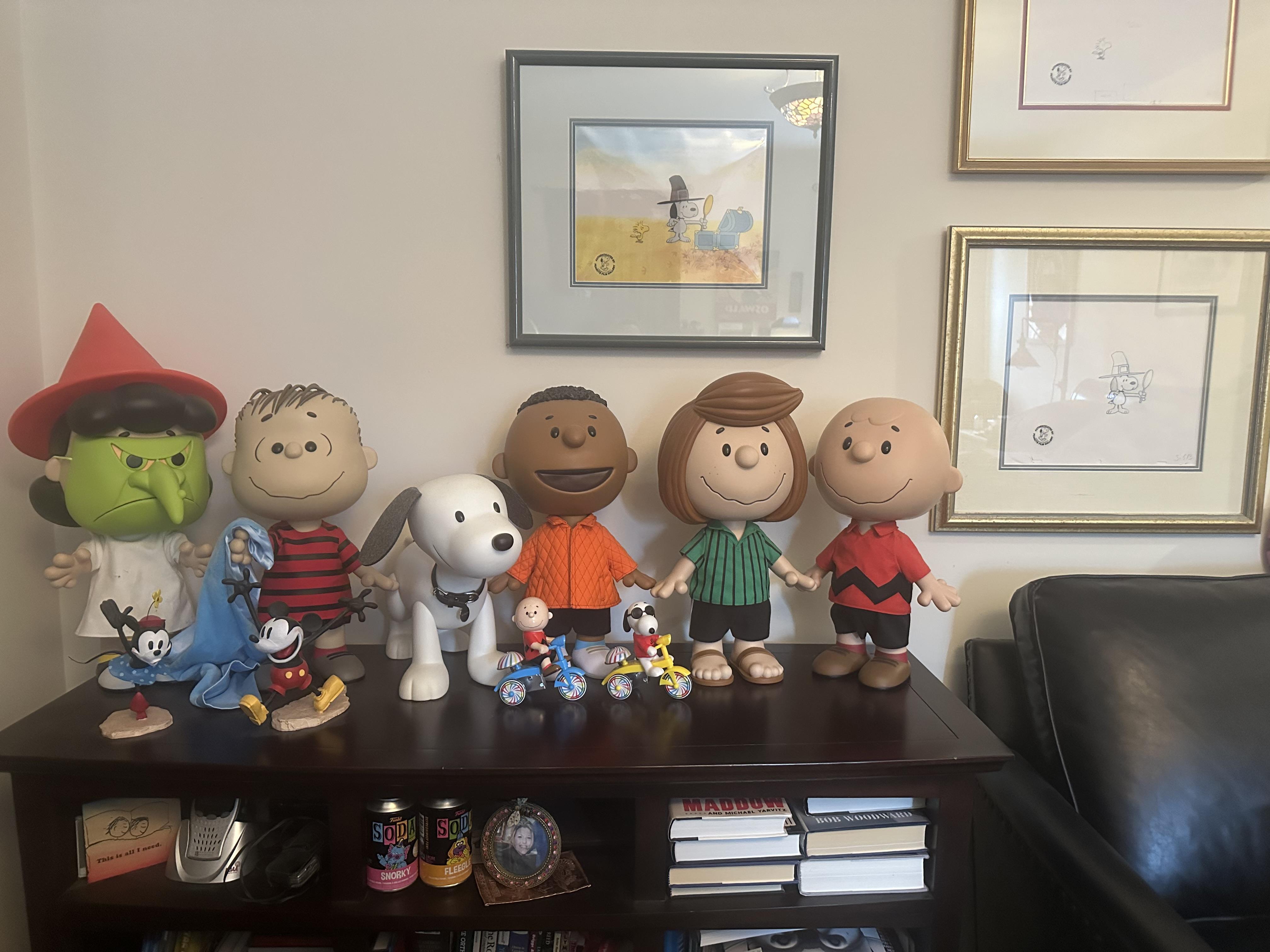 Super7 Peanuts Super Cycles Joe Cool tricicleta galbena