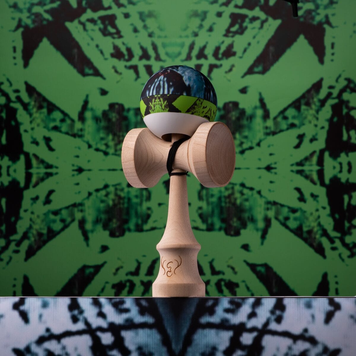 Krom Yasu Pro Mod kendama Kanade 62 mm