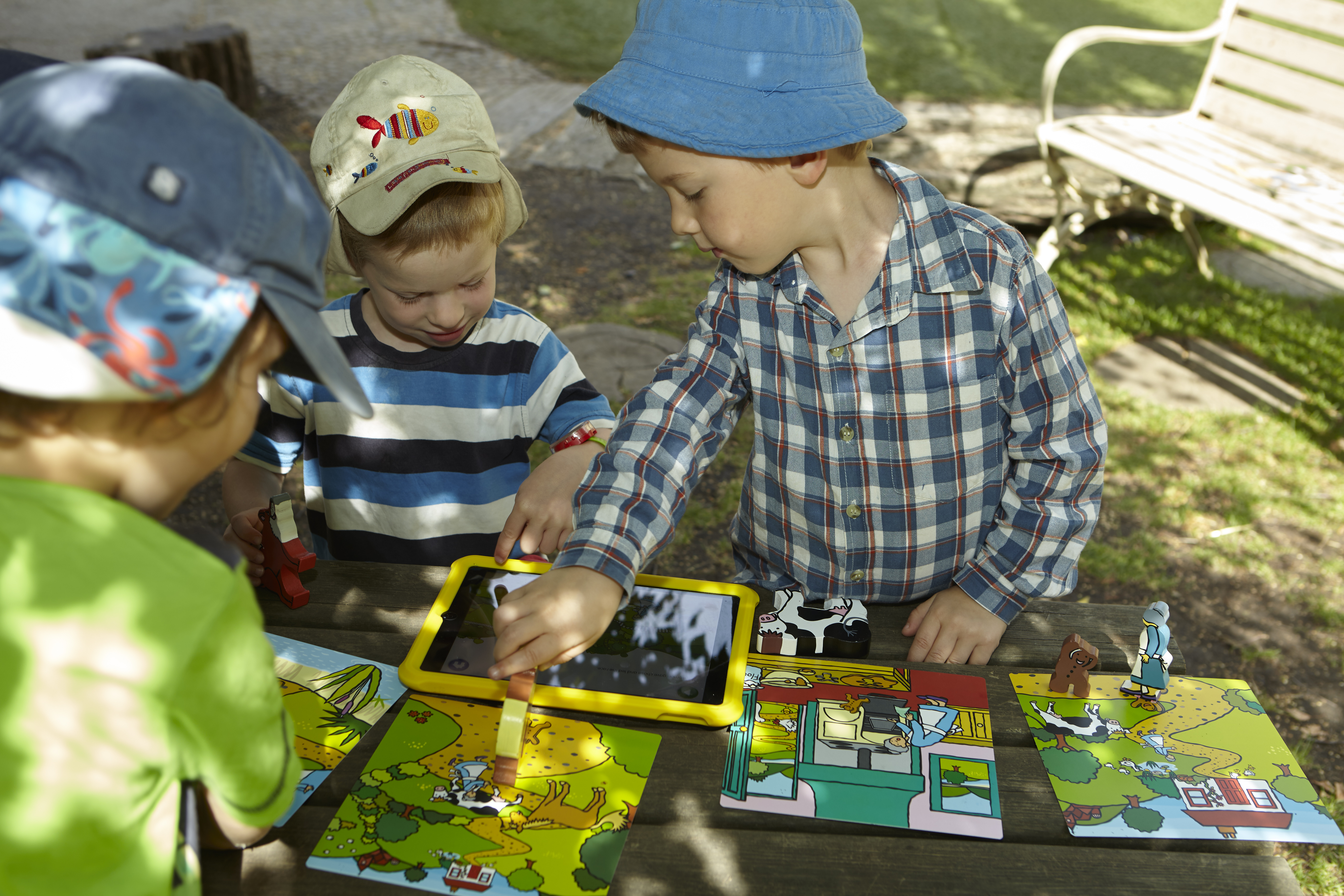Yellow Door Gingerbread Man app poveste interactiva