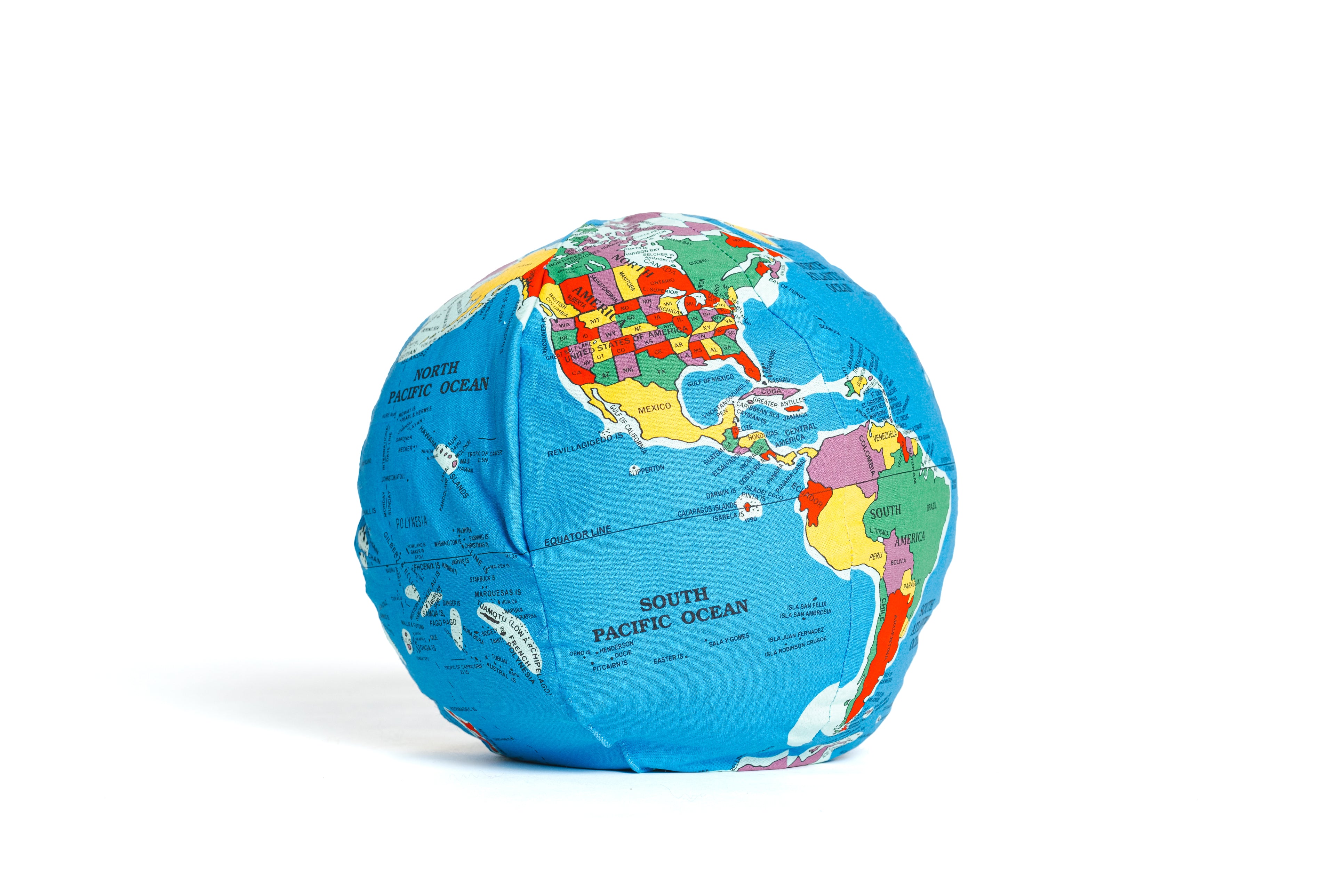 Hugg a Planet Pocket Earth with Moon jucarie plus set 2 piese bumbac