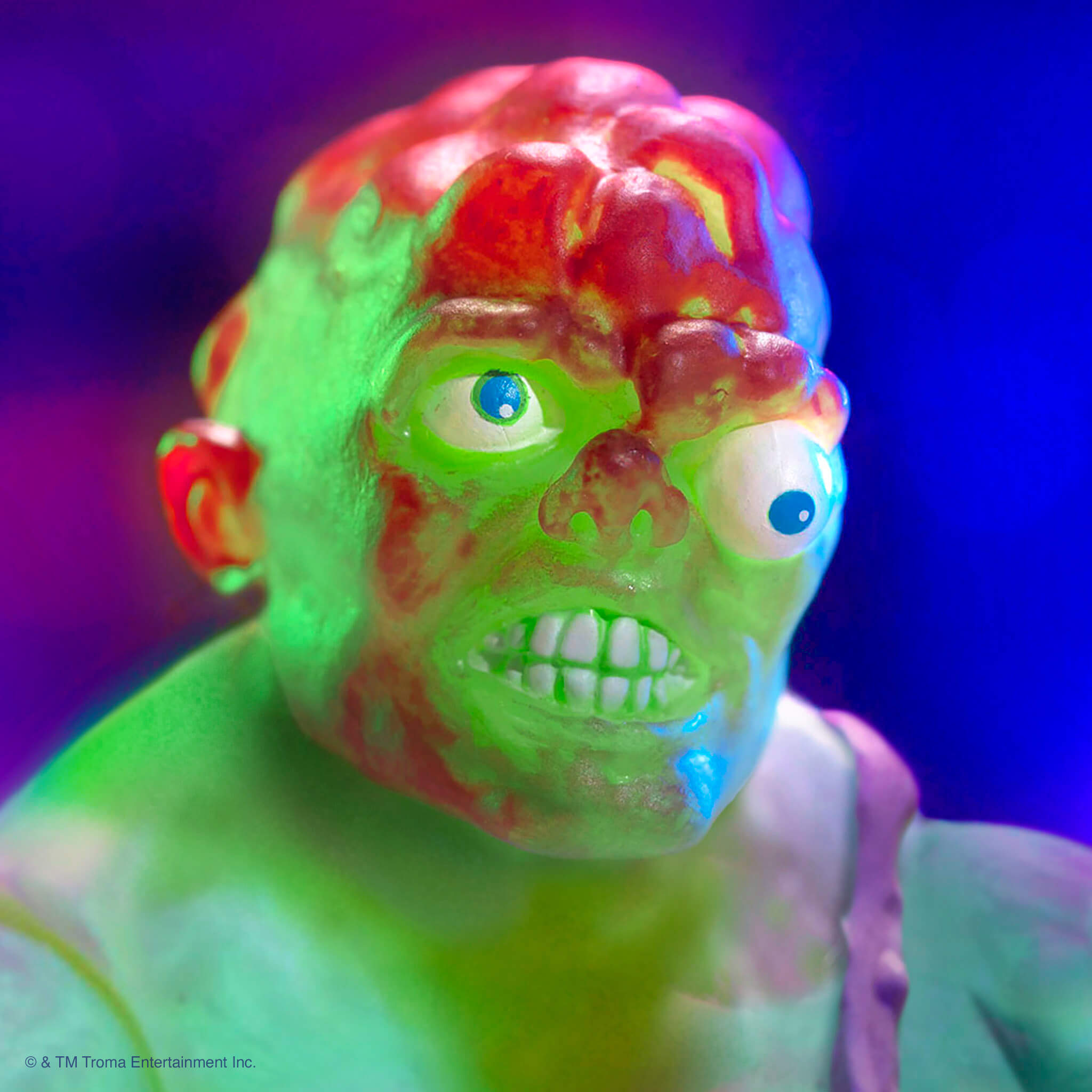 Super7 Toxic Crusader Ultimates Toxie figurina rosie fosforescenta