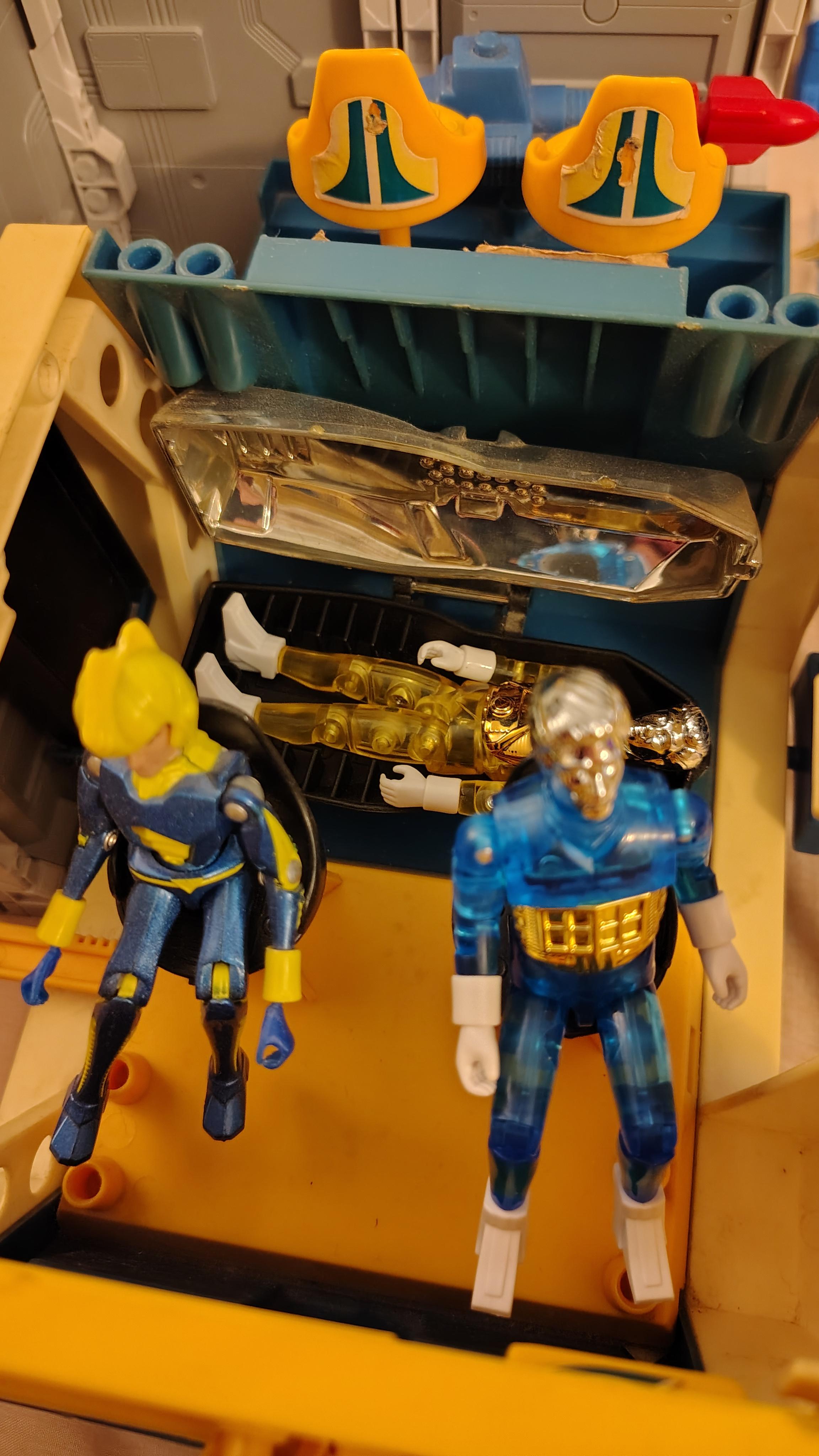 Super7 Micronauts ReAction+ Wave 03 Emperor set 3 figurine translucid