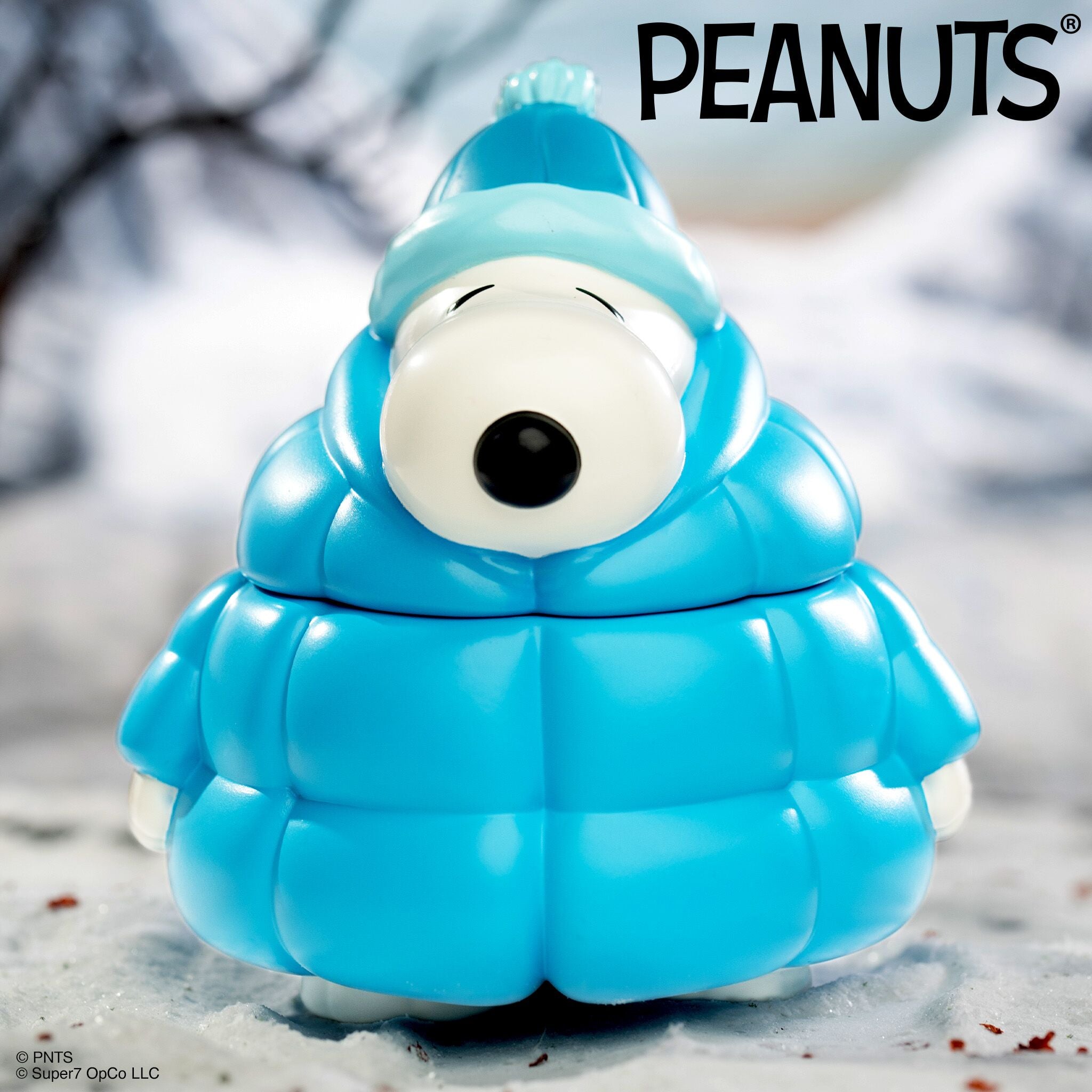 Super7 Peanuts Snoopy figurina vinil Puffy Coat