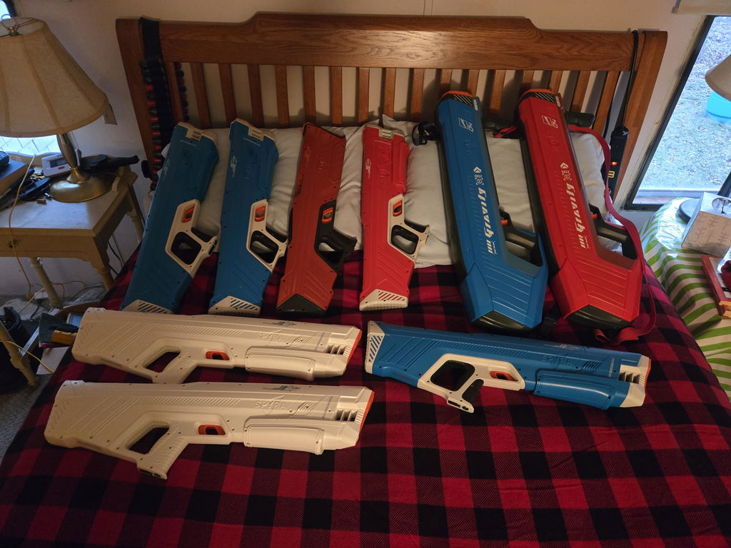 SpyraFour pistol apa electric albastru reincarcare rapida