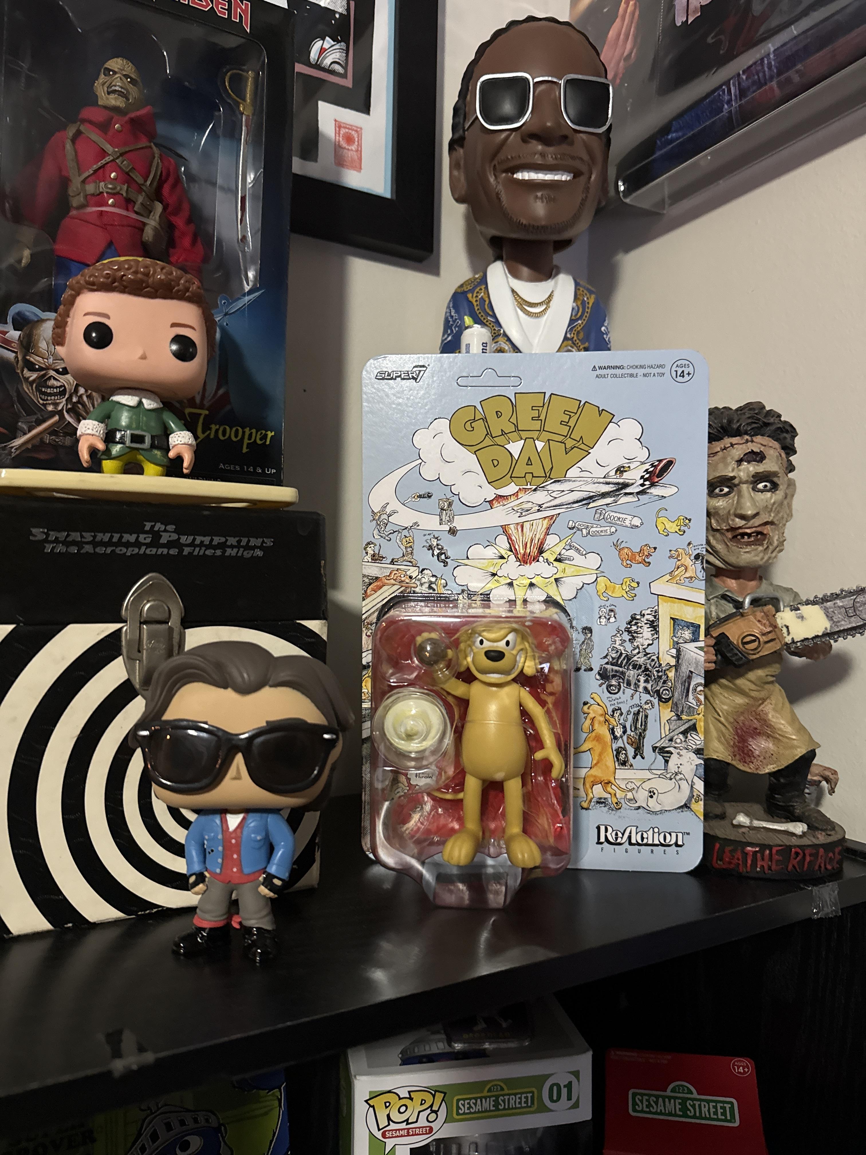 Super7 Green Day ReAction Dookie Dog figurina