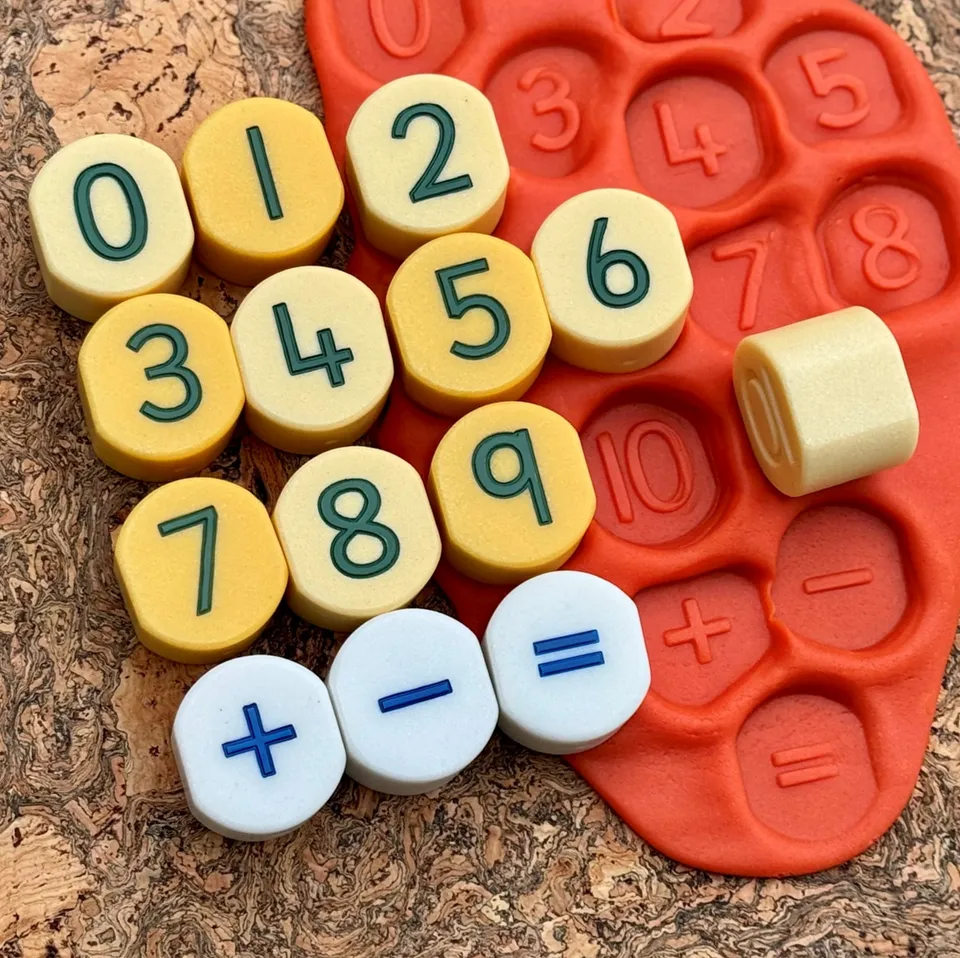 Yellow Door Number Stamping Stones stampile cifre set numere