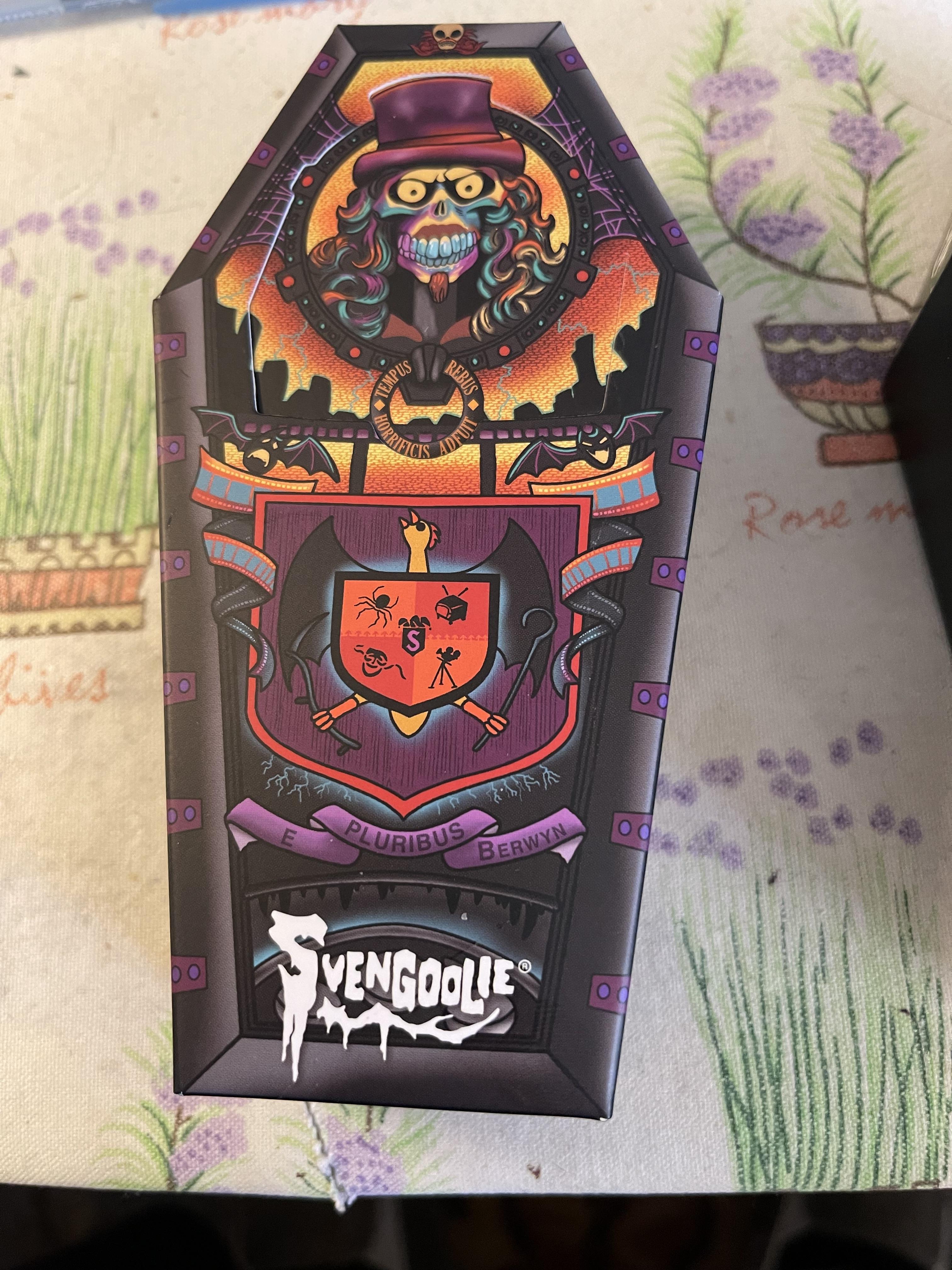 Super7 Svengoolie ReAction Coffin figurina 9,5 cm