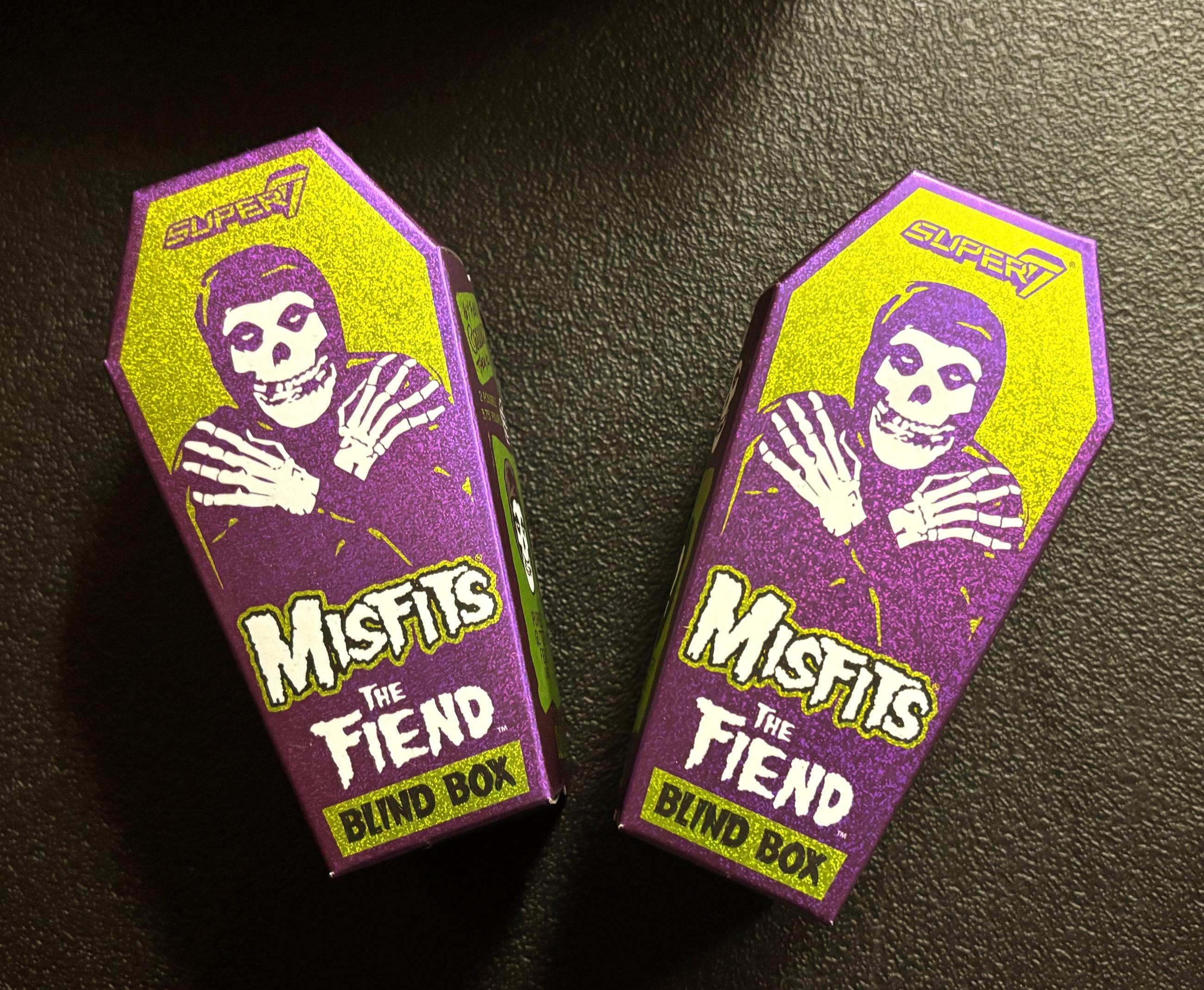 Super7 Misfits Fiend Purple Glitter figurină blind box
