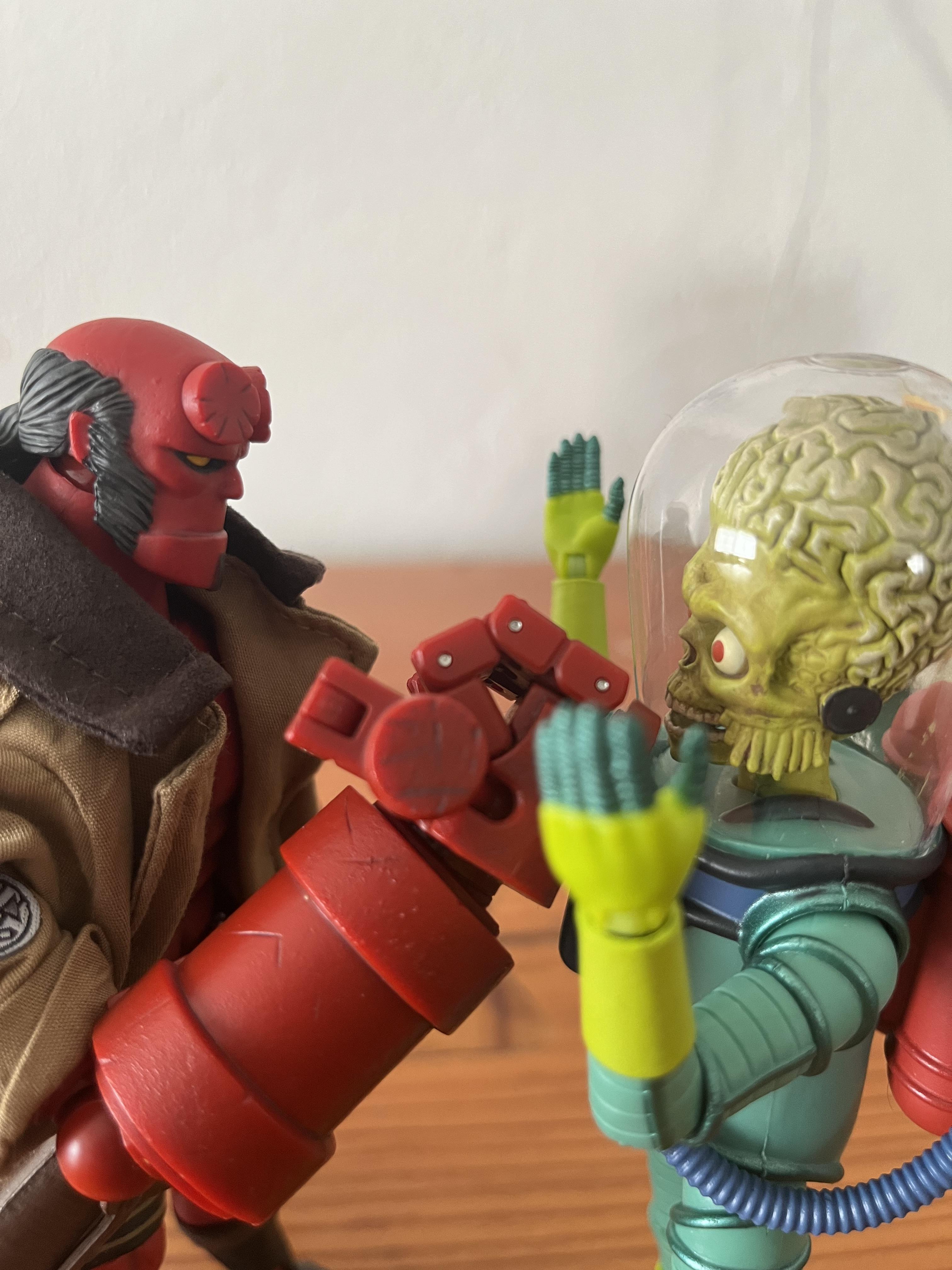 Super7 Mars Attacks Ultimates Wave 01 figurina Martian articulata
