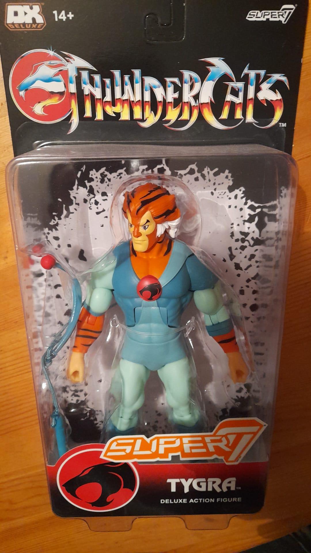 Super7 ThunderCats Deluxe Tygra figurina 18 cm cu bici