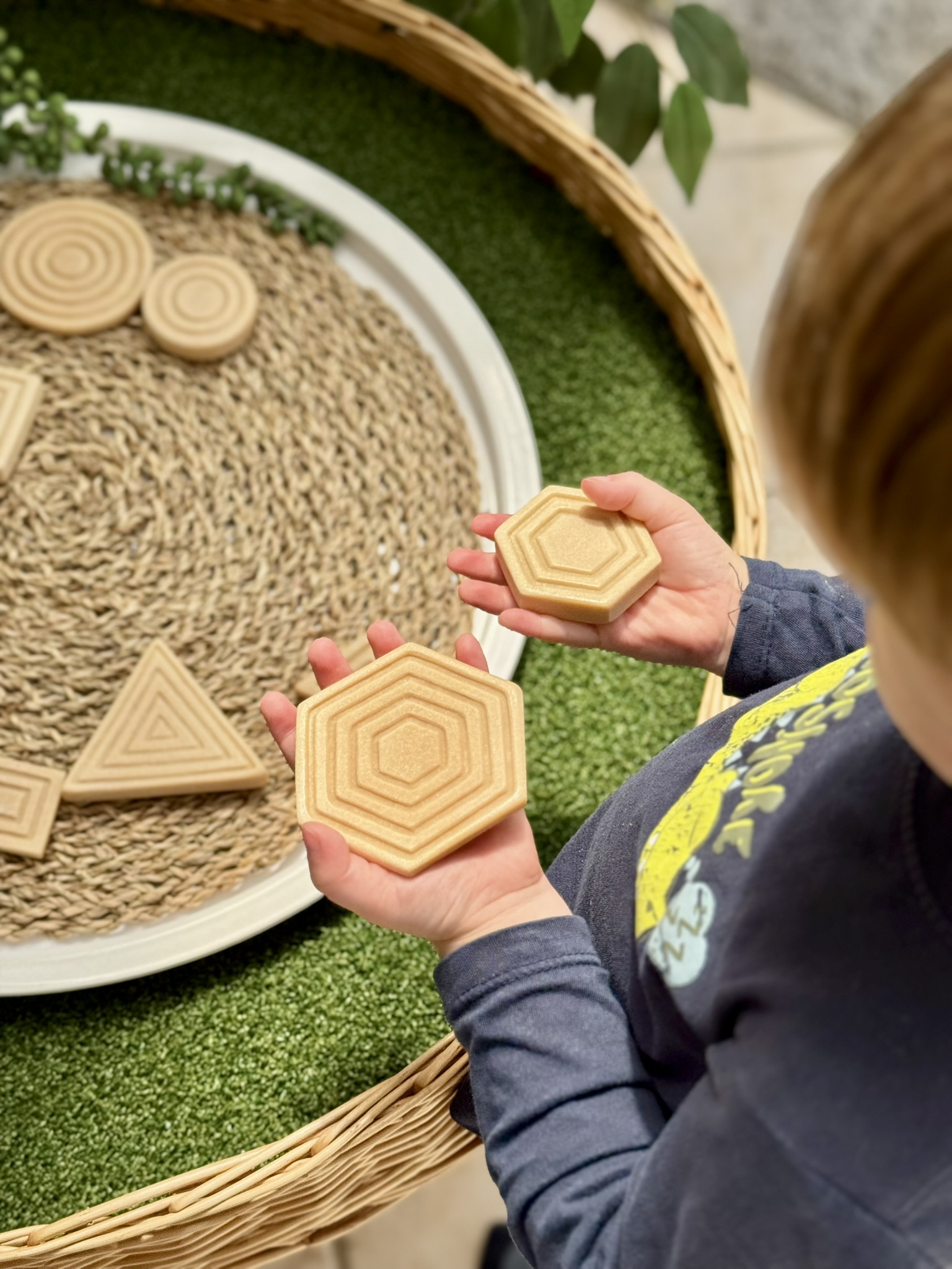 Yellow Door Sensory Shapes pietre senzoriale forme set 12 buc