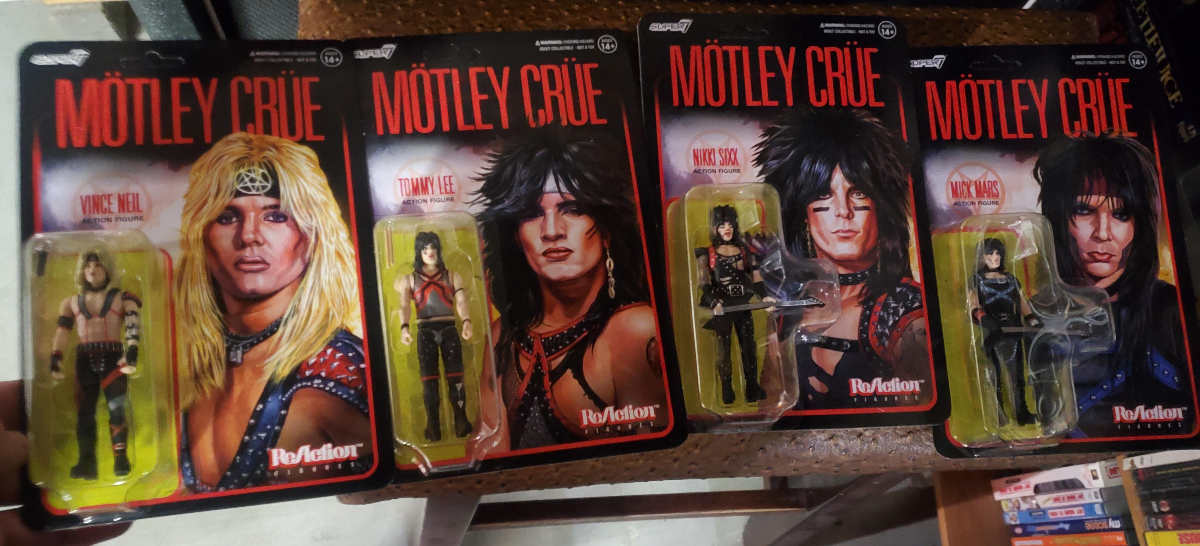 Super7 Motley Crue Mick Mars figurină Shout At The Devil