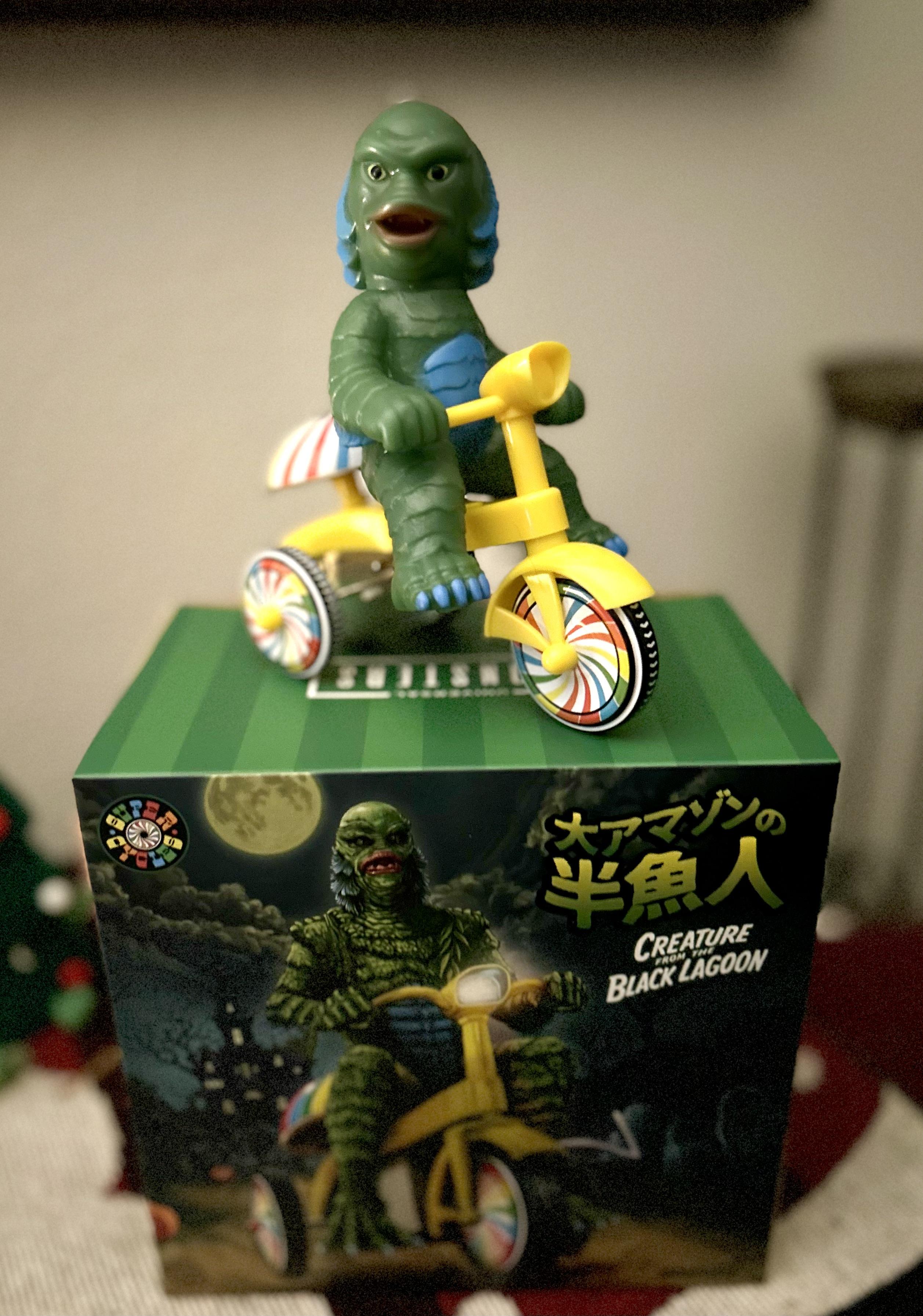 Super7 Super Cycles Creature figurina tricicleta galbena