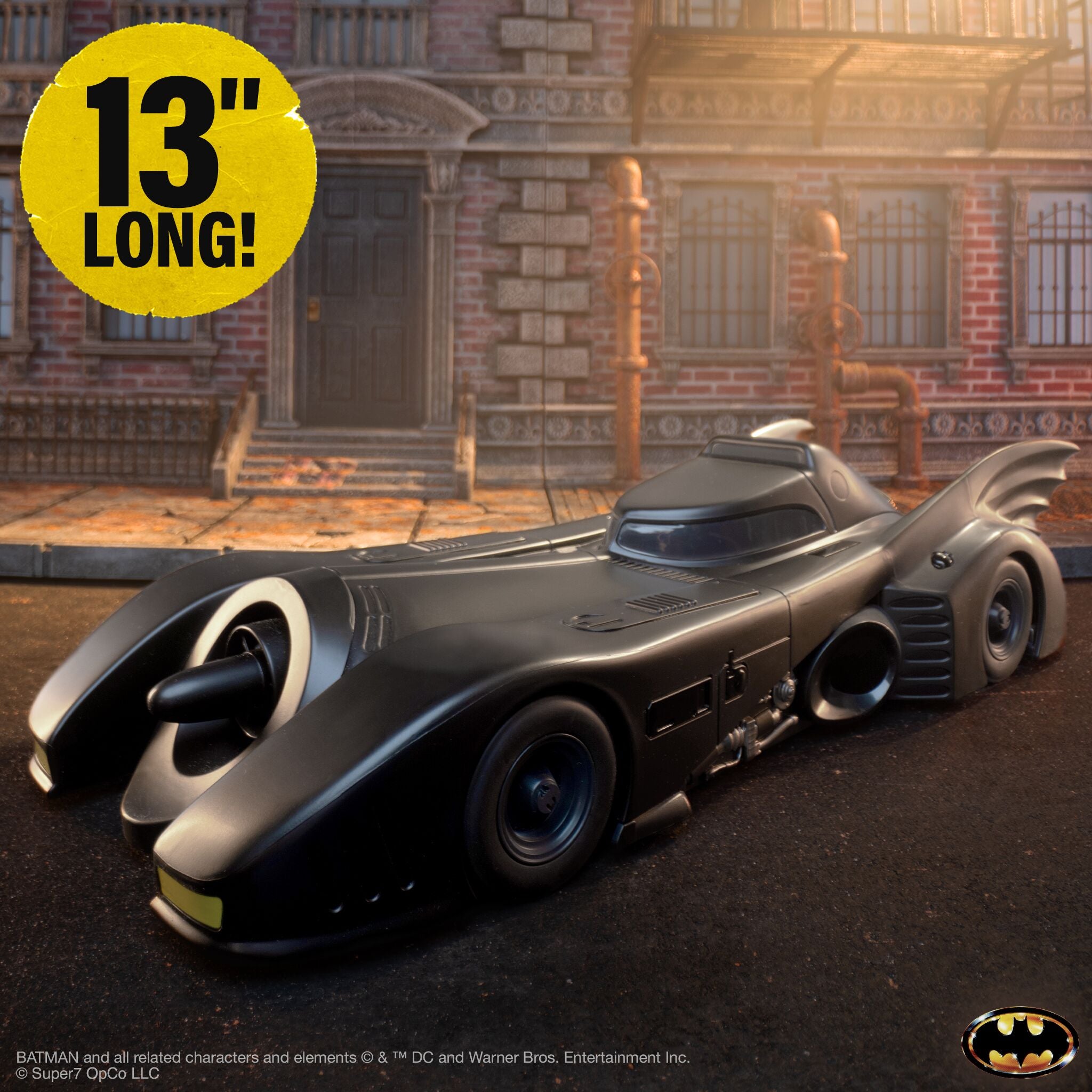 Super7 Super Cyborg Batmobile 1989 macheta full color