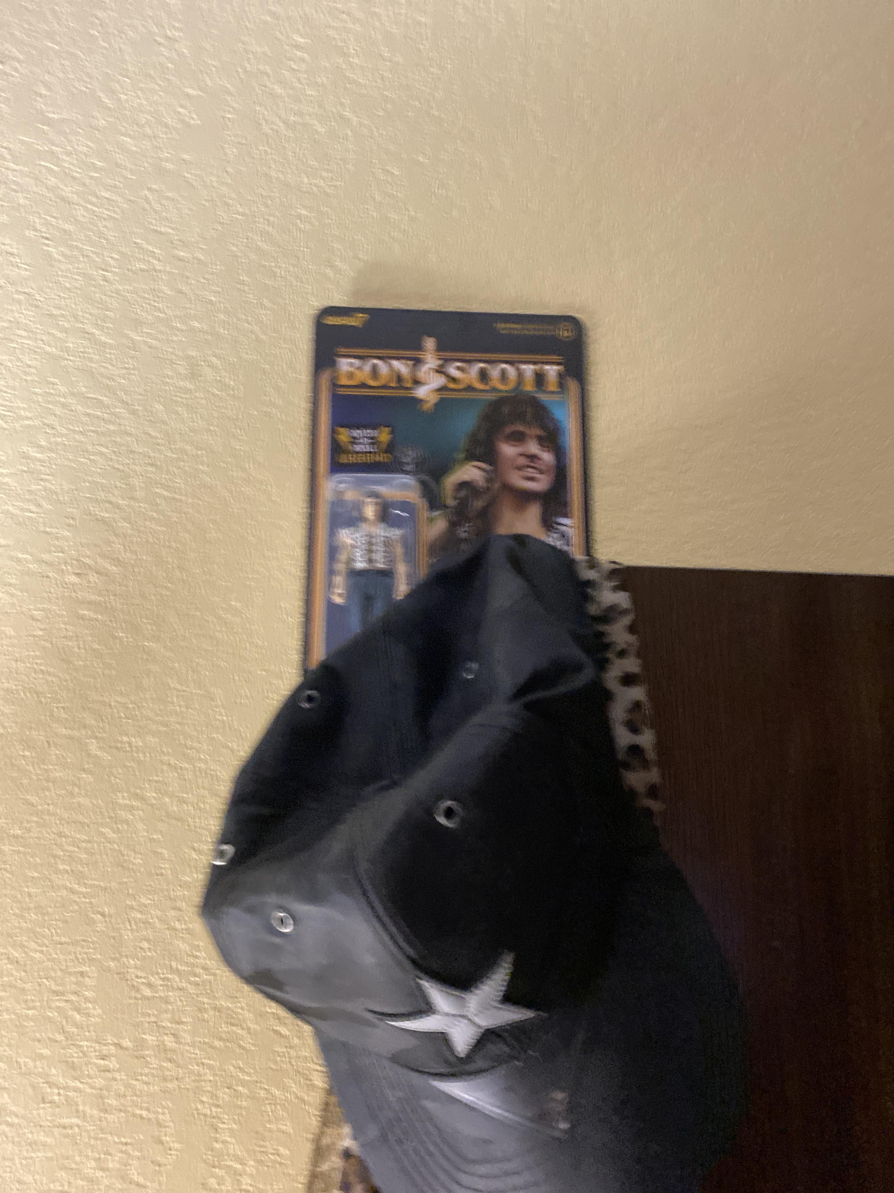 Super7 ReAction Bon Scott figurina 9,5 cm leopard