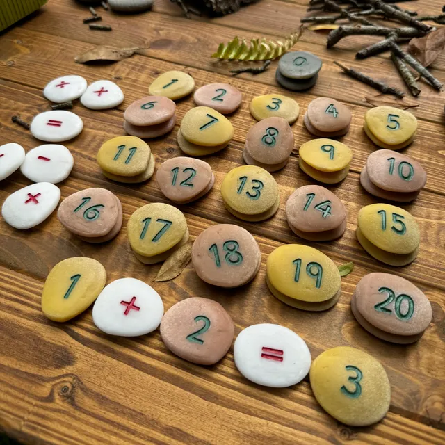 Yellow Door Number Pebbles pietricele cifre set adunare 0-20
