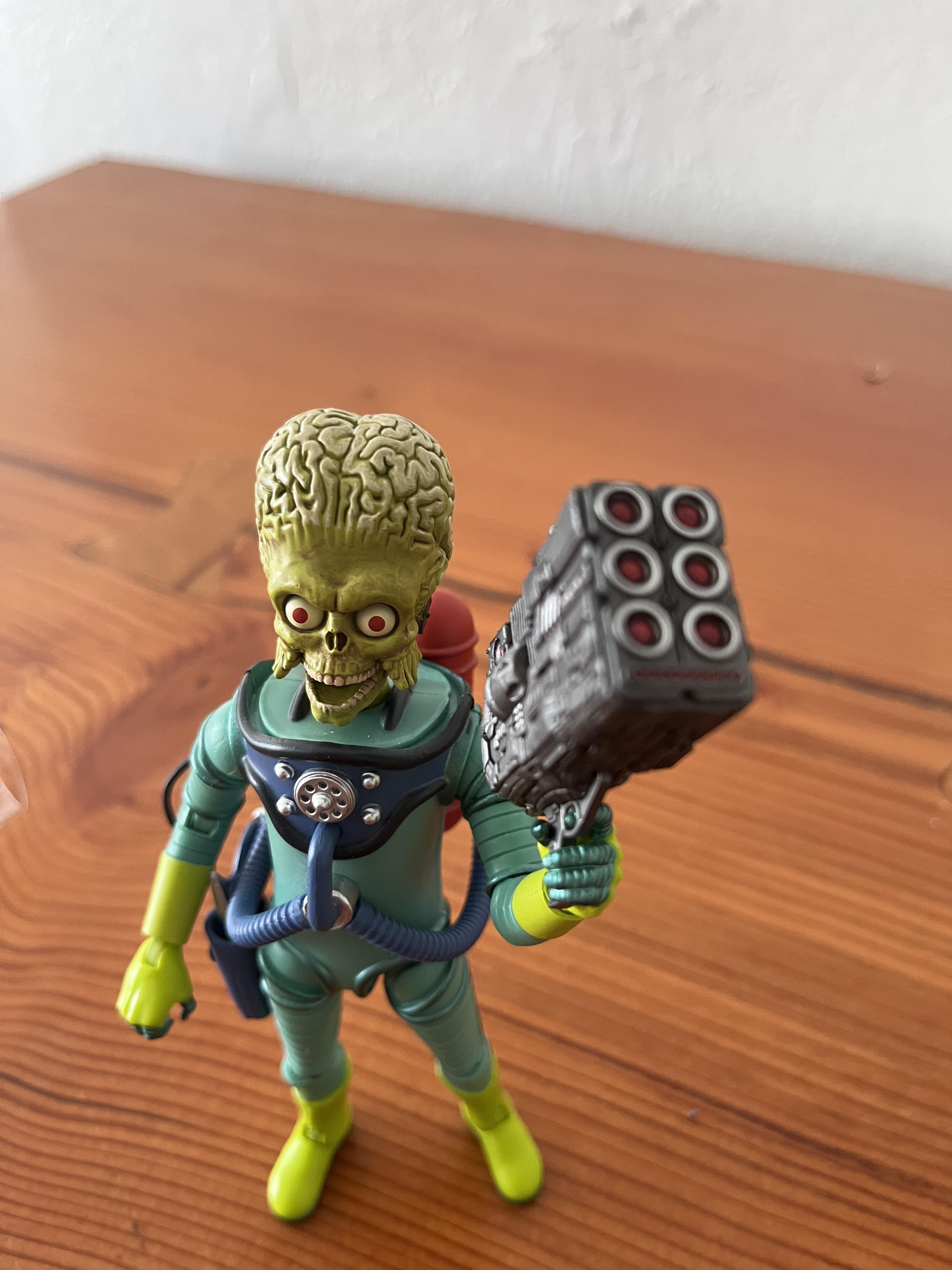Super7 Mars Attacks Ultimates Wave 01 figurina Martian articulata