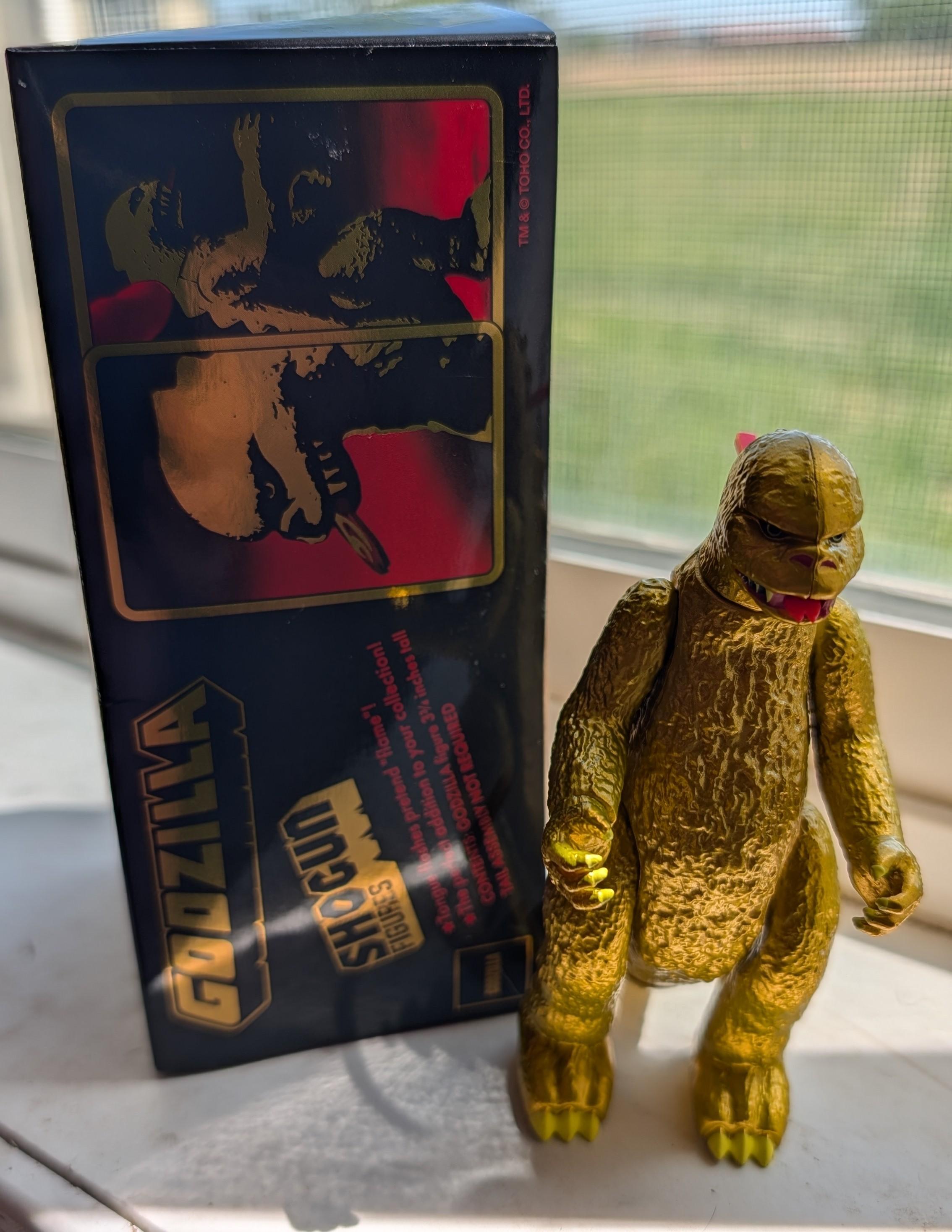 Super7 Toho Shogun Godzilla Gold figurina aurie 9,5 cm