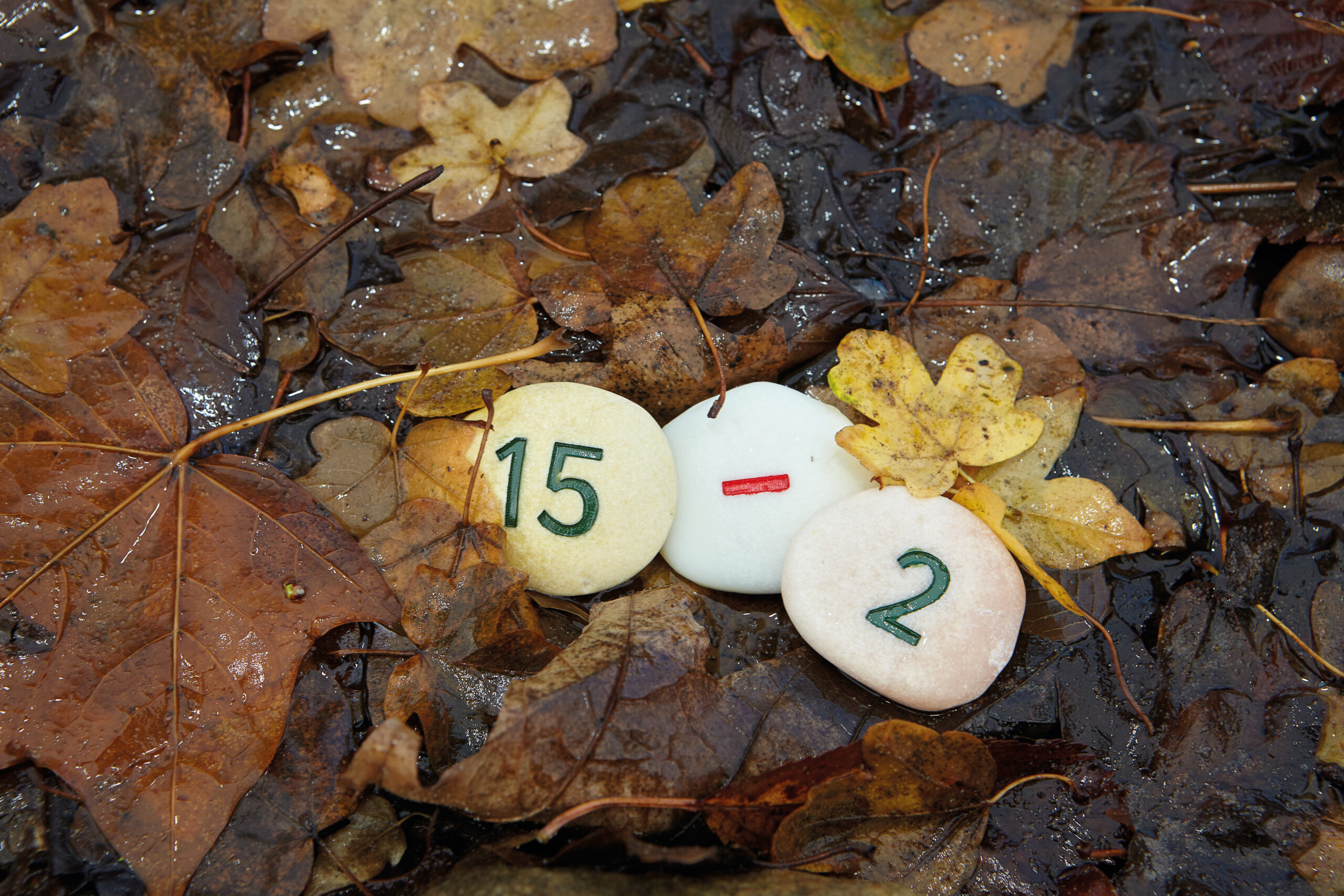 Yellow Door Number Pebbles pietricele cifre set adunare 0-20