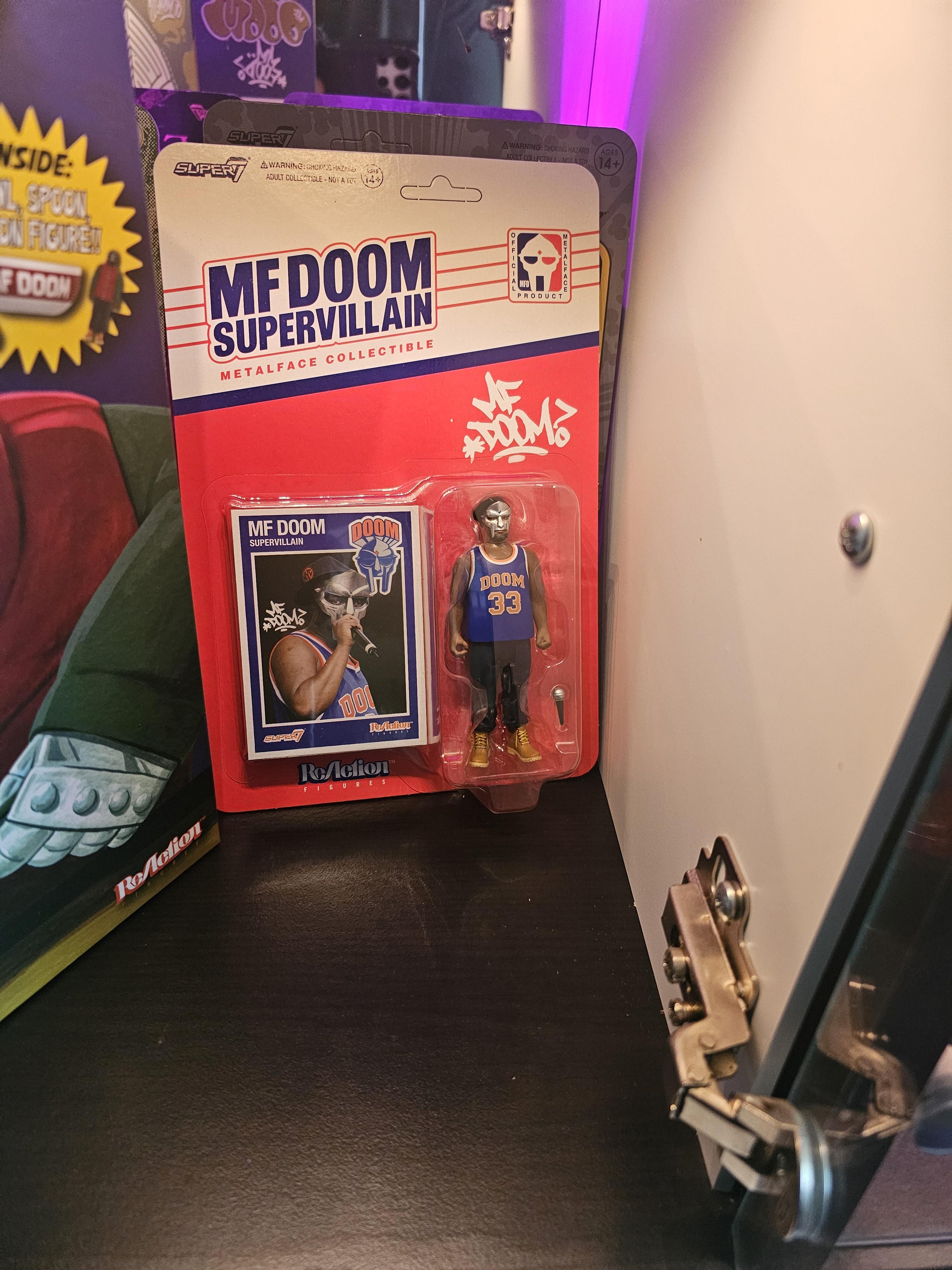 Super7 ReAction MF DOOM figurina NYC Wave 3