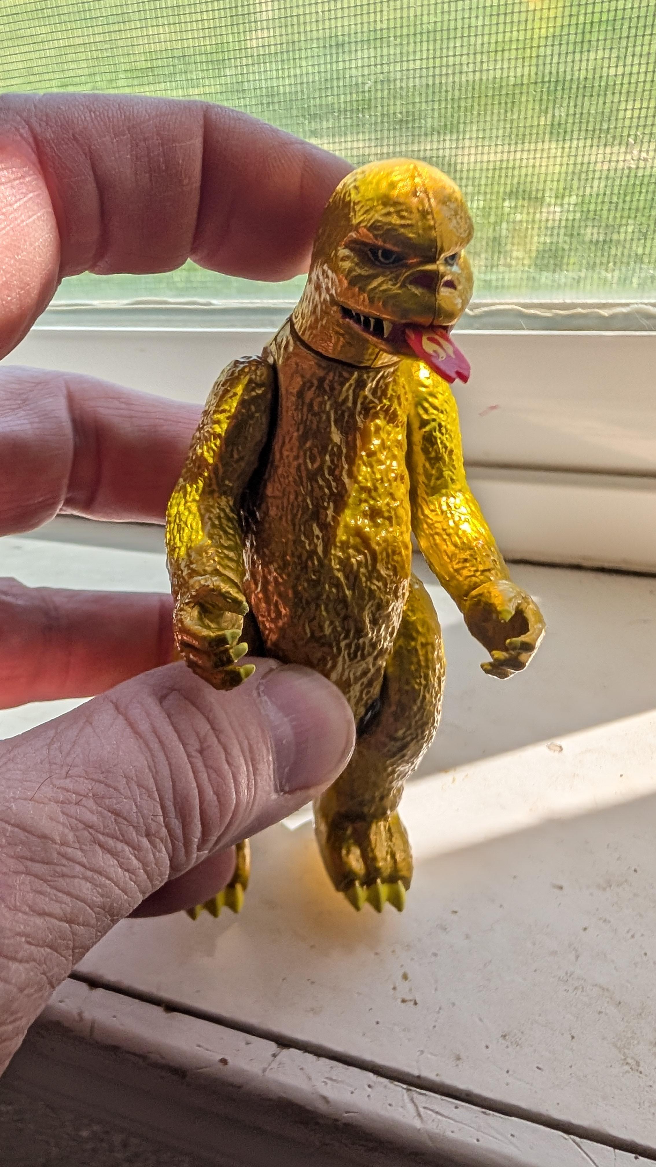 Super7 Toho Shogun Godzilla Gold figurina aurie 9,5 cm