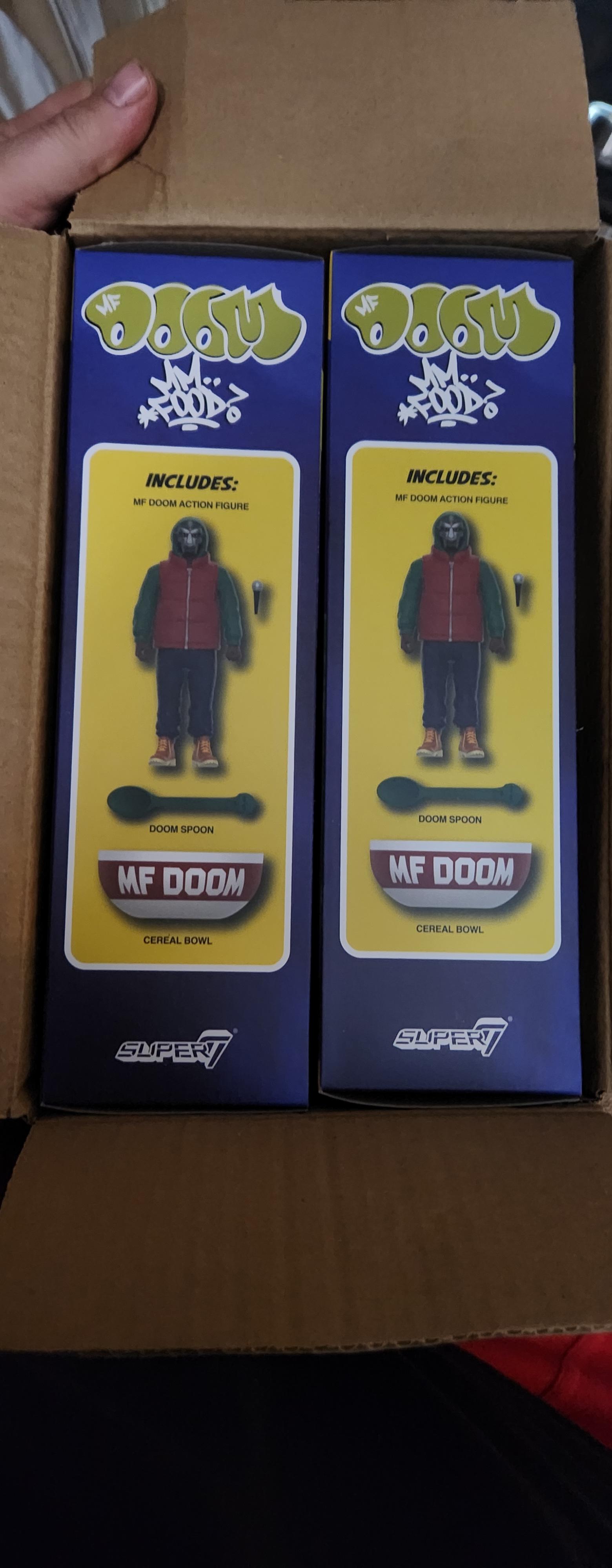 Super7 ReAction MF DOOM Mm Food figurina bol cereale