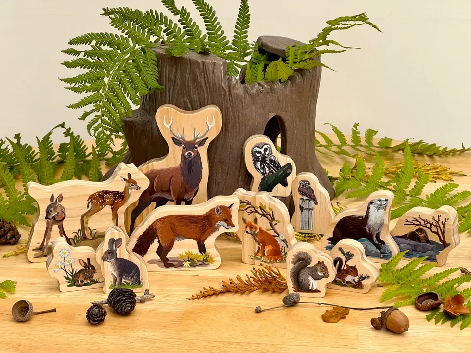 Yellow Door Woodland Animal Families animale lemn 12 piese