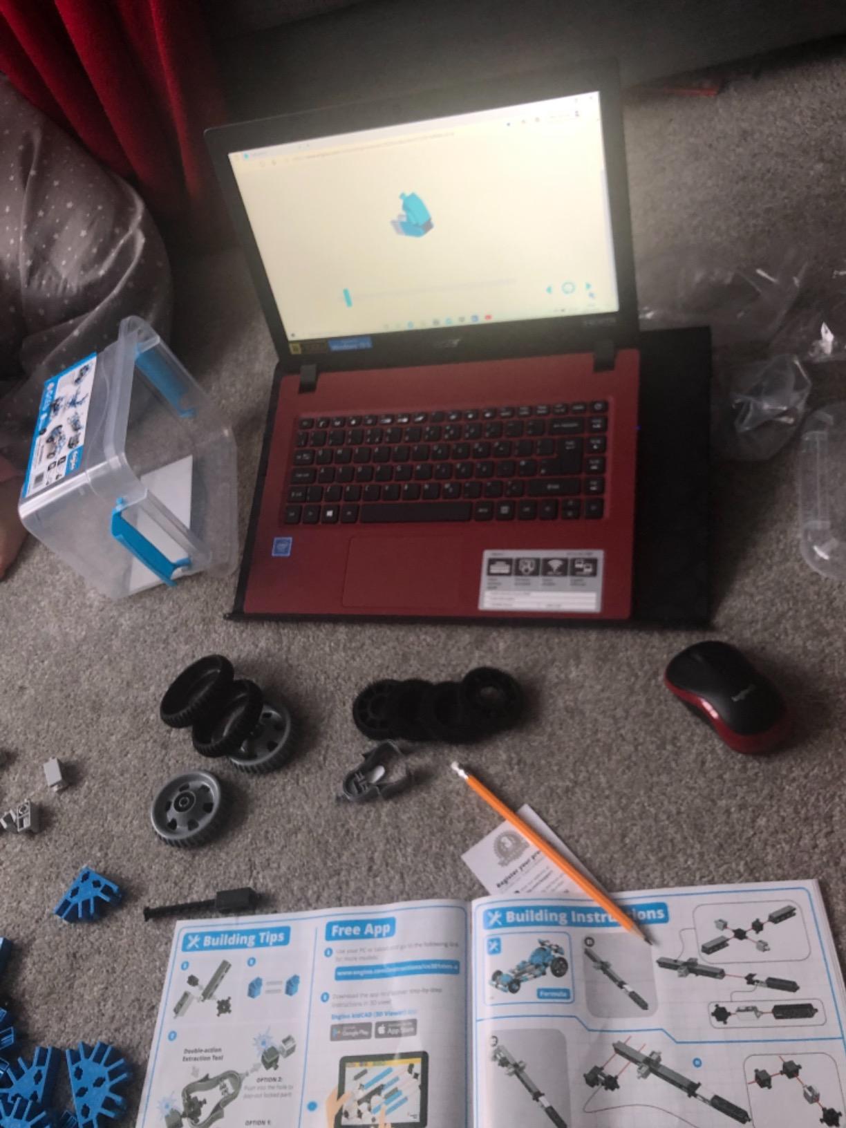 Engino Creative Engineering Maker Master 40 in 1 set motorizat dinozauri