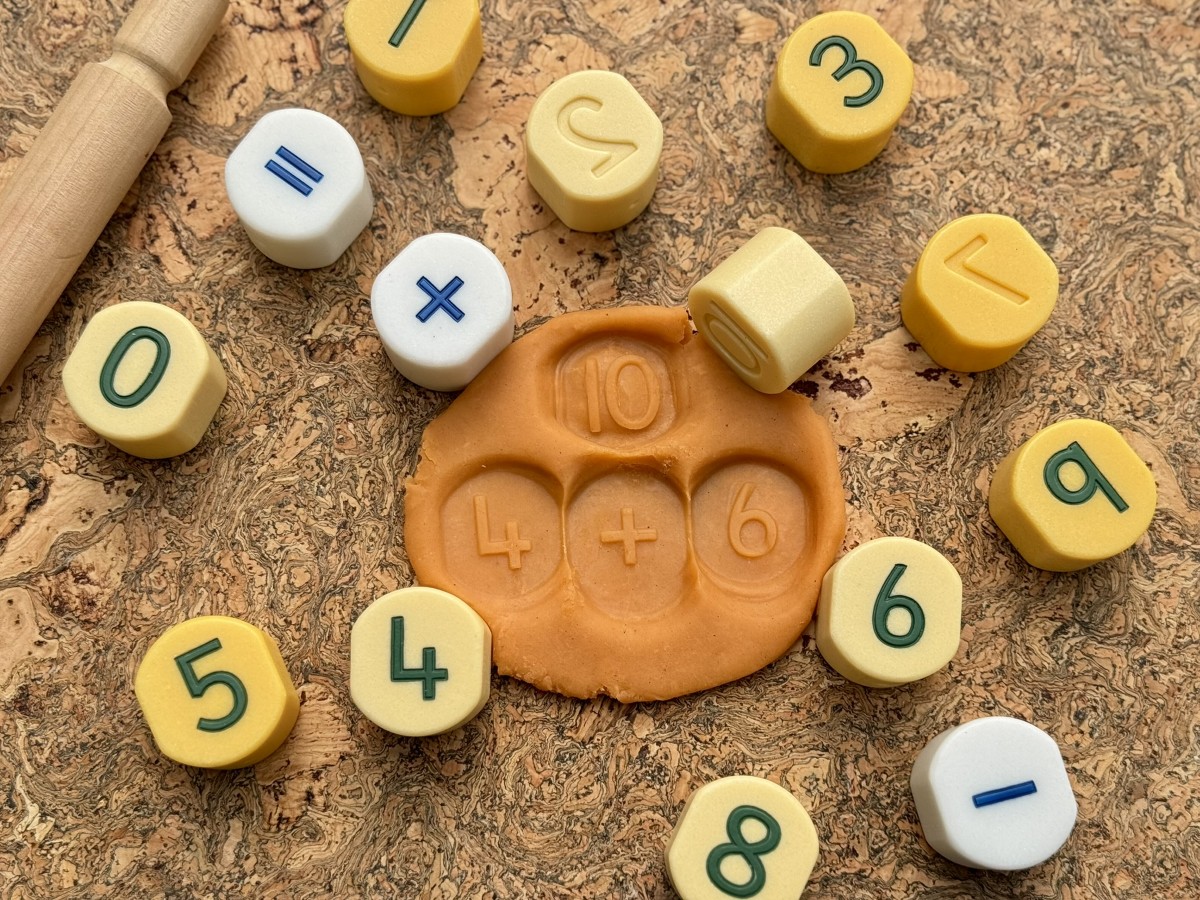 Yellow Door Number Stamping Stones stampile cifre set numere