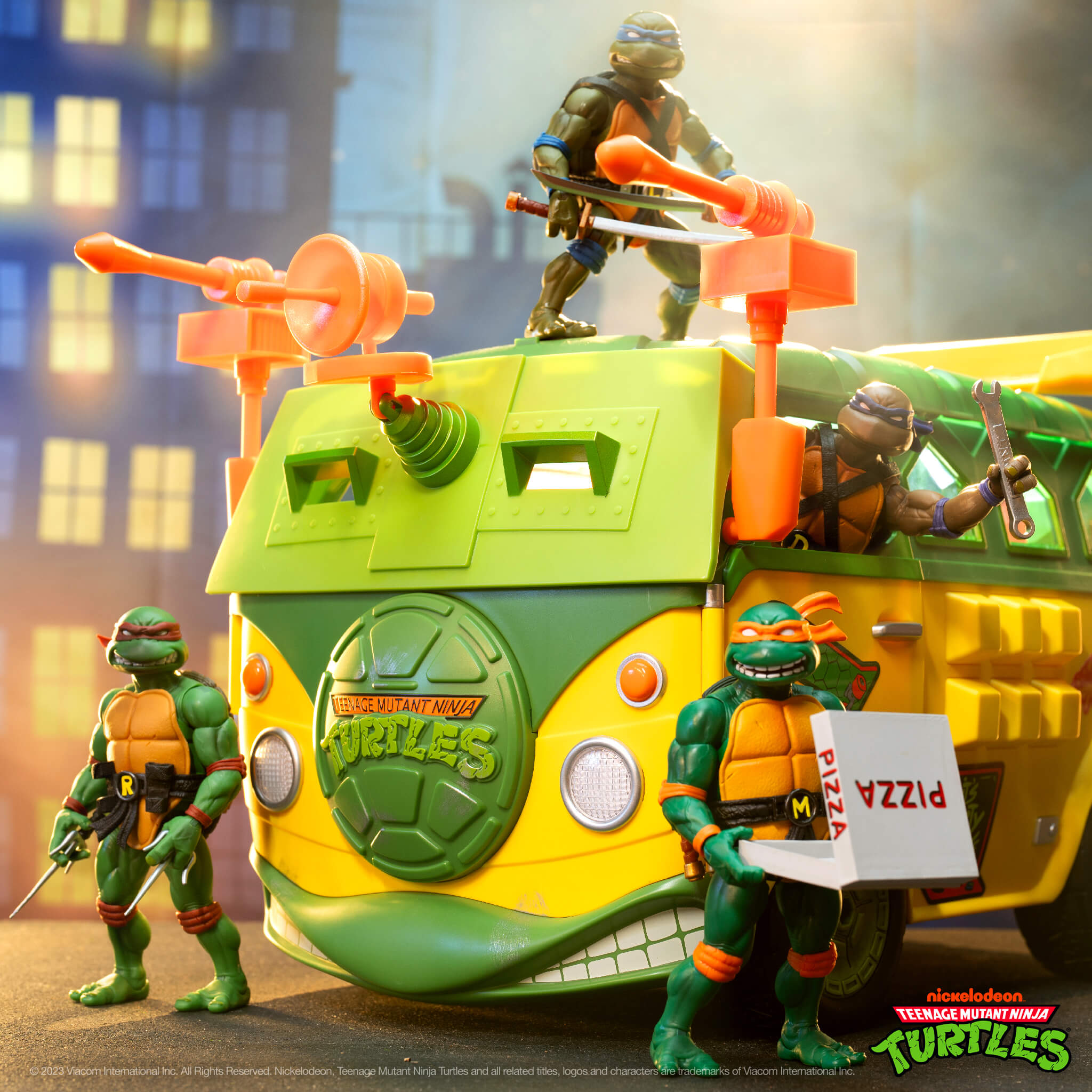 Super7 TMNT ULTIMATES Party Wagon masinuta 51 cm