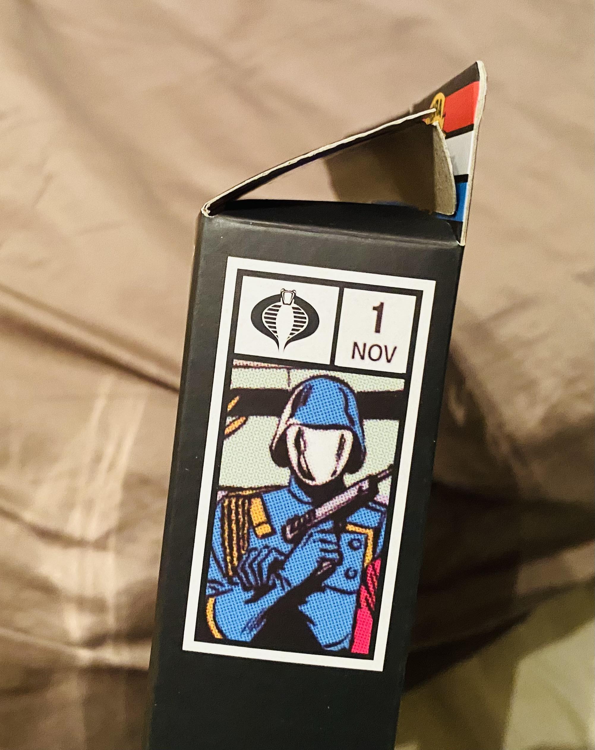 Super7 G.I. Joe ReAction+ Cobra Commander figurina set comic Issue 1