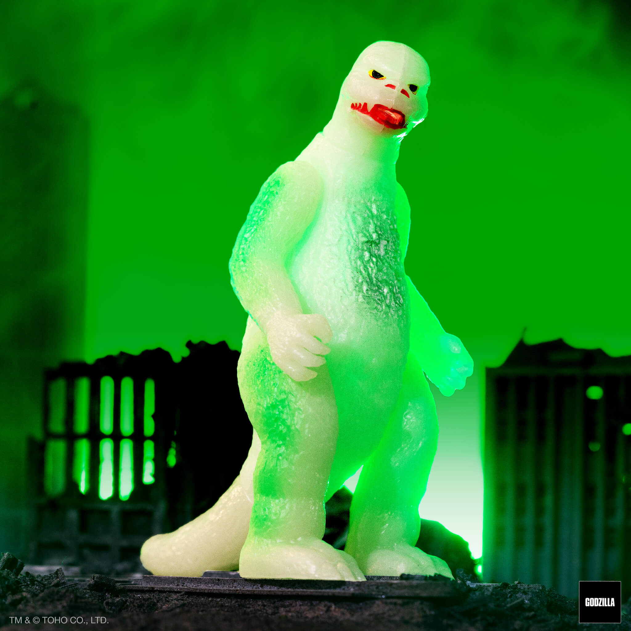 Super7 ReAction Shogun Godzilla figurină fosforescentă argintie