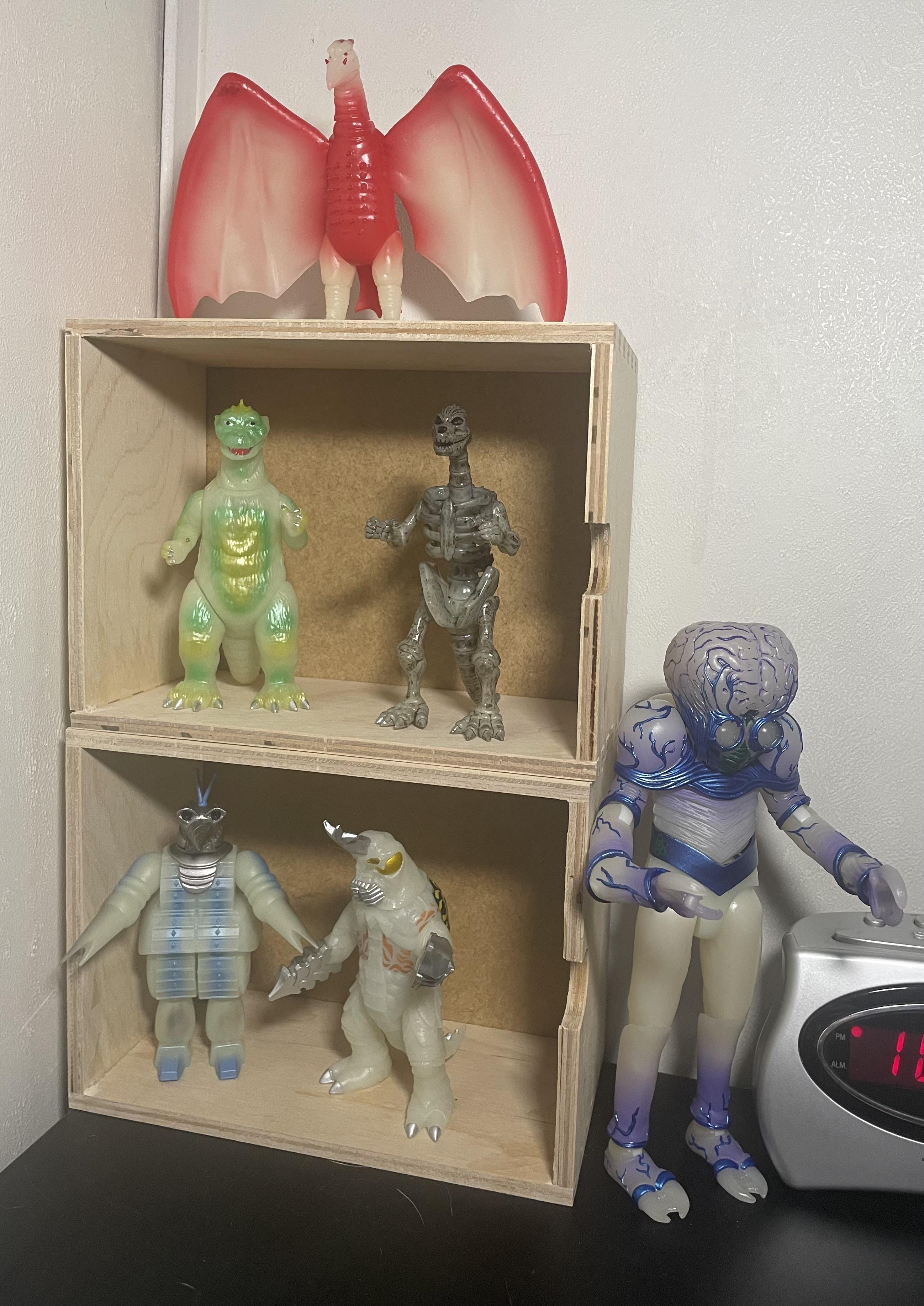 Super7 Toho ReAction Megalon Glow figurină 9,5 cm fosforescentă