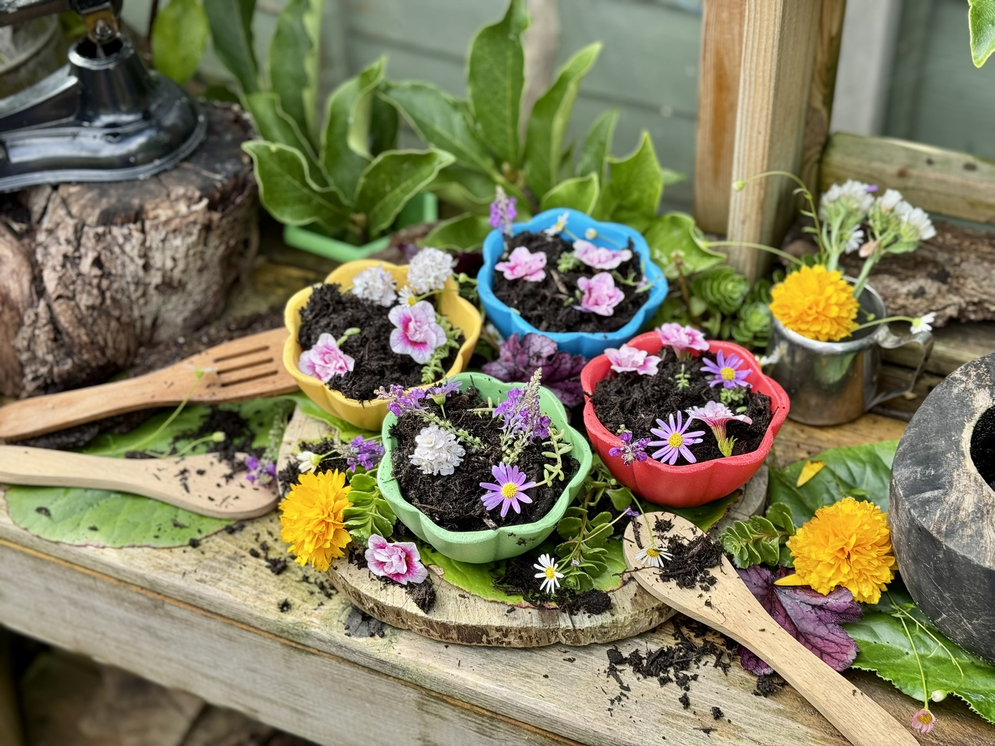 Yellow Door Flower Bowls boluri sortare 4 culori