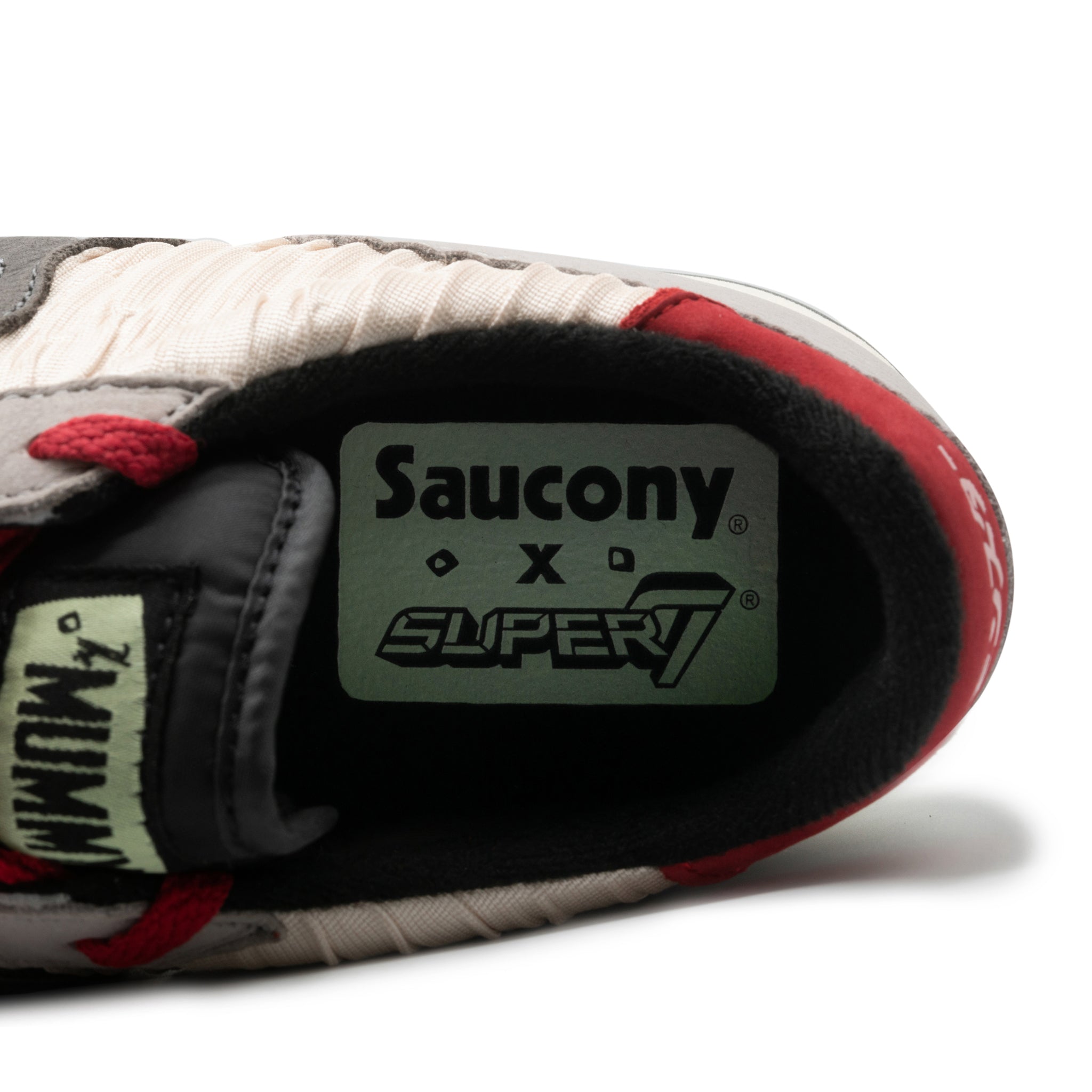 Super7 Saucony Universal Monsters Mummy adidasi bej