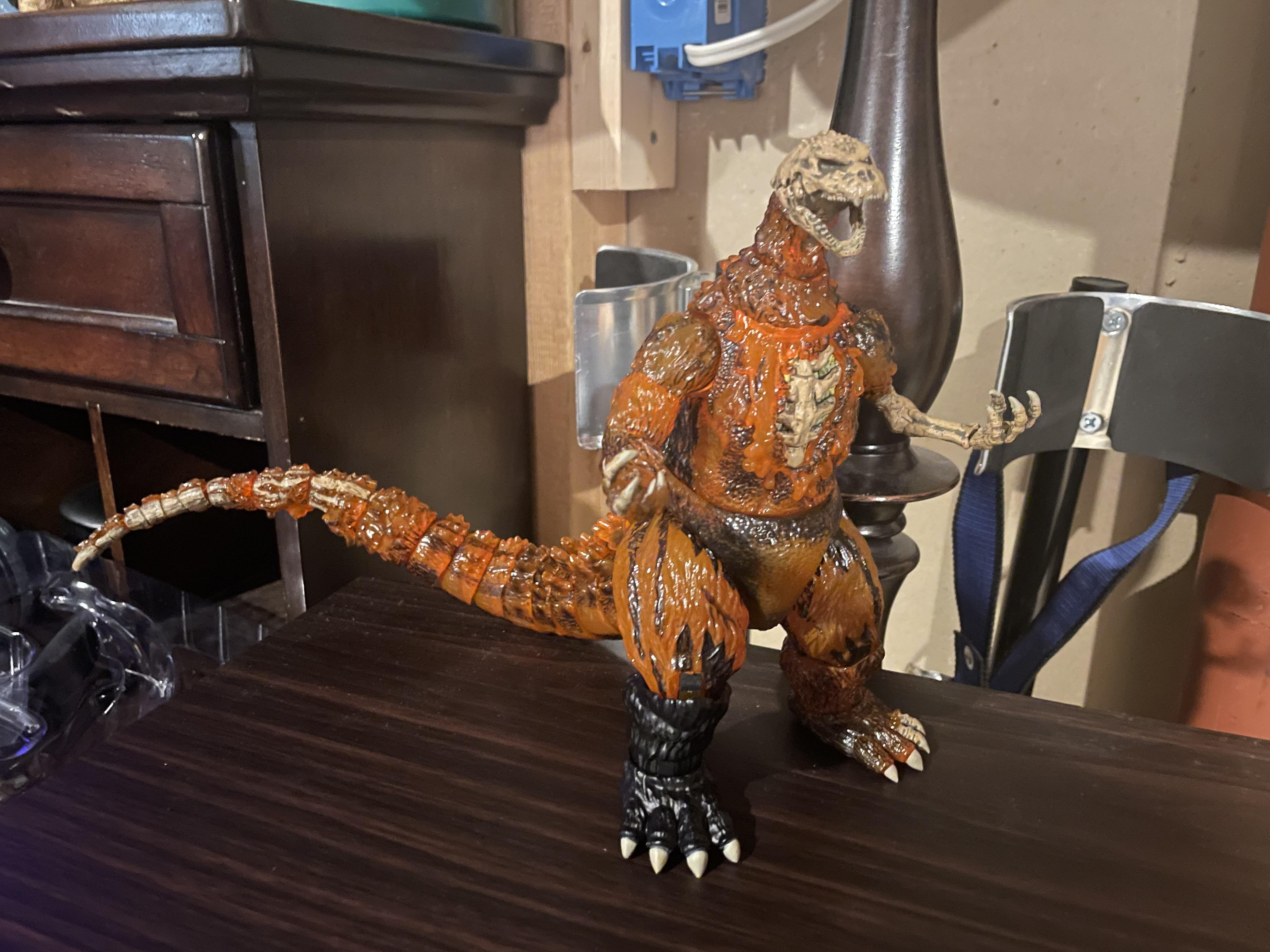 Super7 Toho Ultimates 1200ºC Godzilla figurina 21 cm