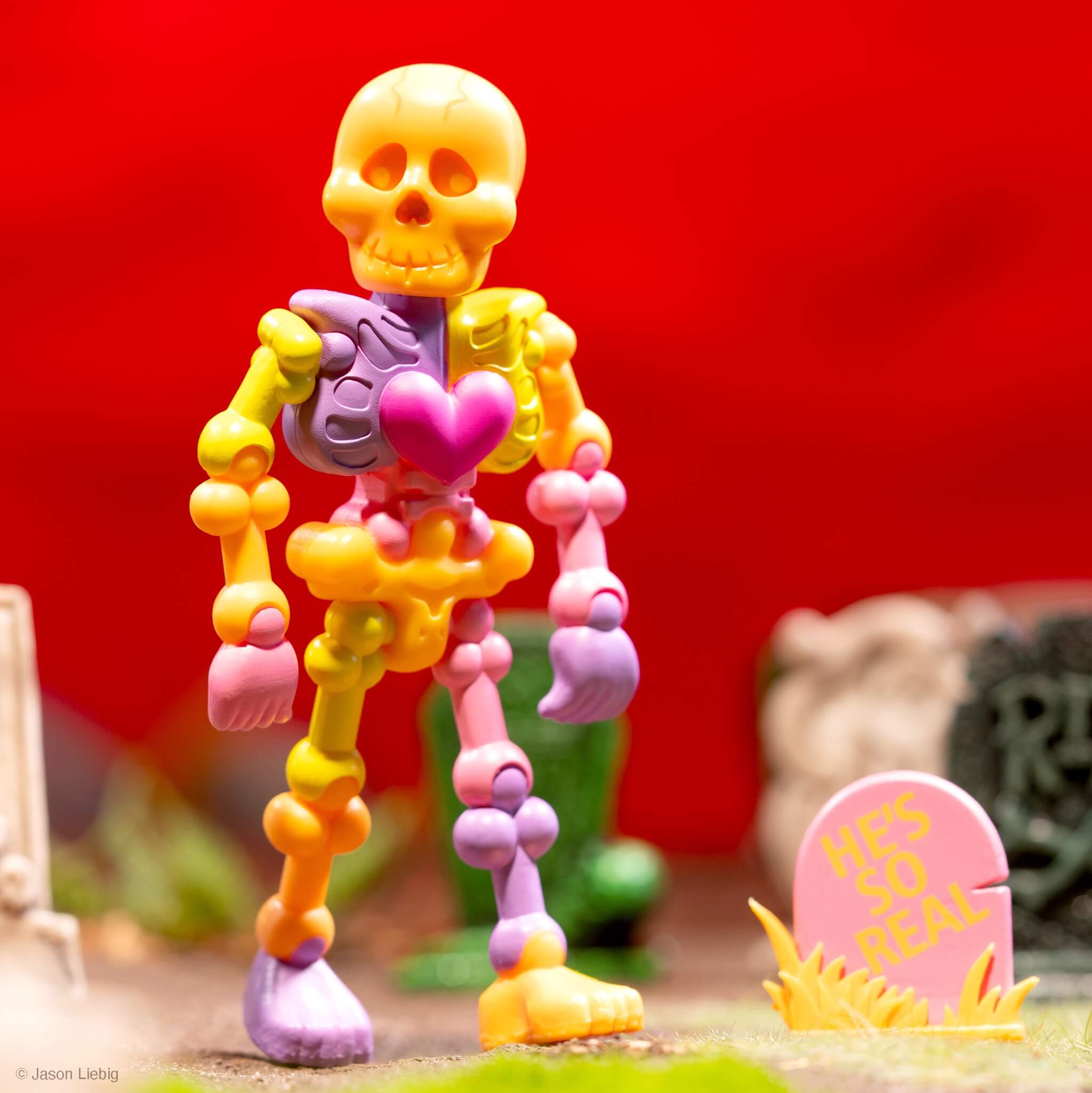 Super7 Mr. Bones ReAction figurina schelet cu piatra