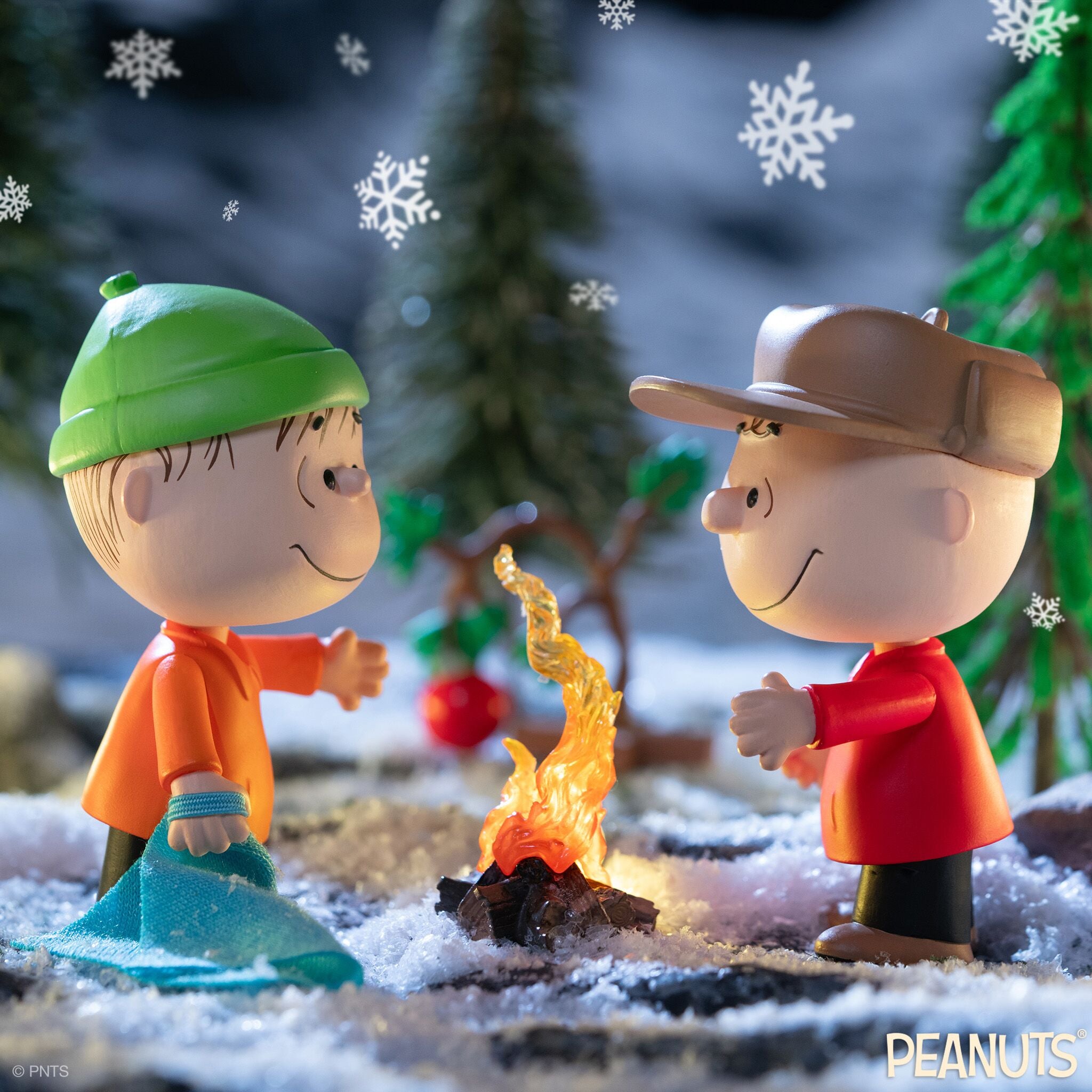 Super7 Peanuts ReAction Wave 06 set Charlie Brown Linus figurine
